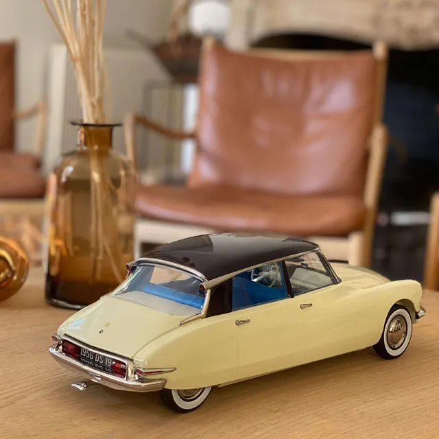 norev-citro-n-ds-19-1956-modellino-auto-1-12-beige-e-purple image 1
