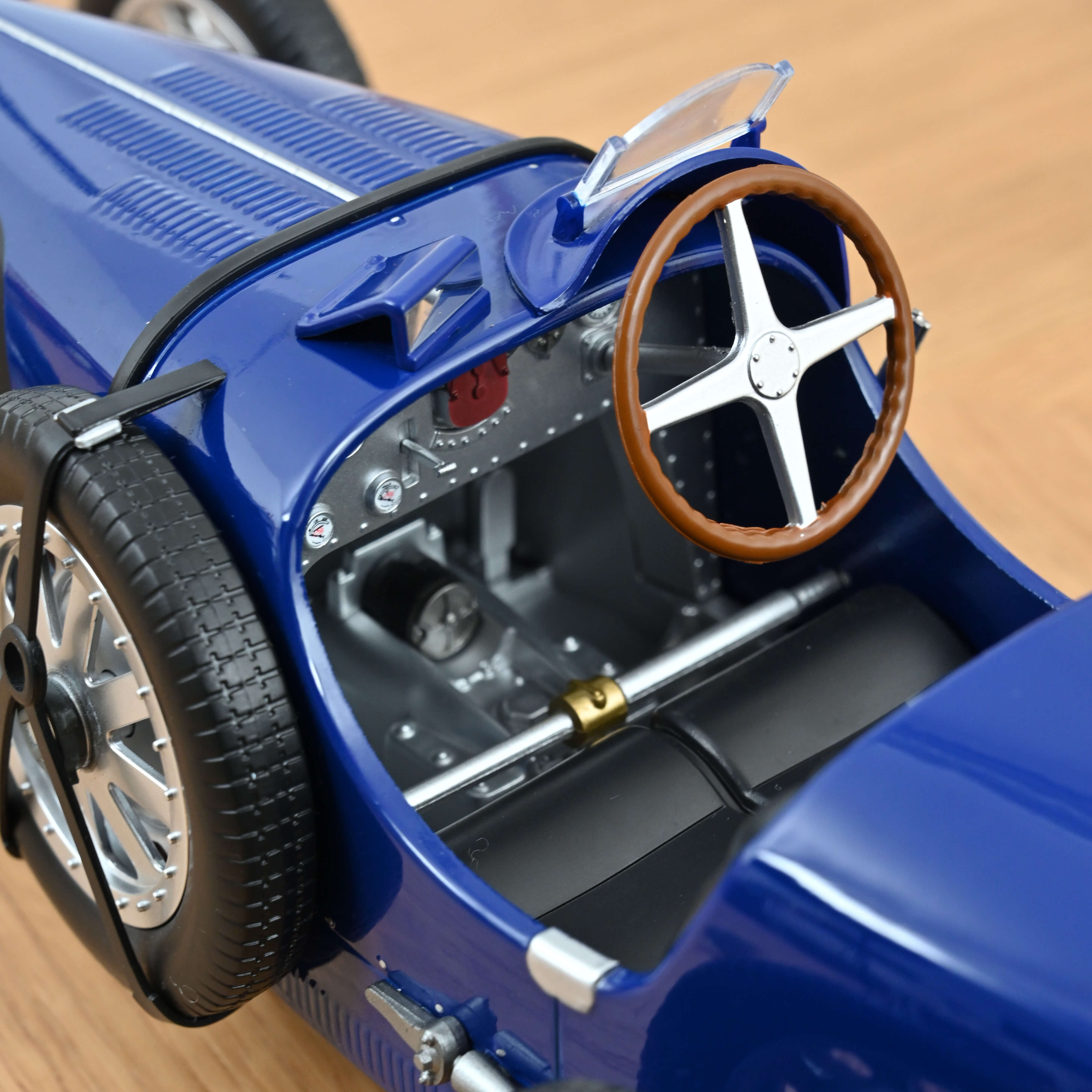 norev-bugatti-t35-1925-blu-scuro-1-12 image 5
