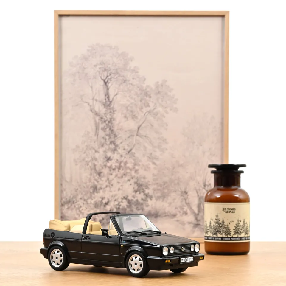 norev-vw-golf-cabriolet-1992-nero-modellino-auto-1-18 image 1
