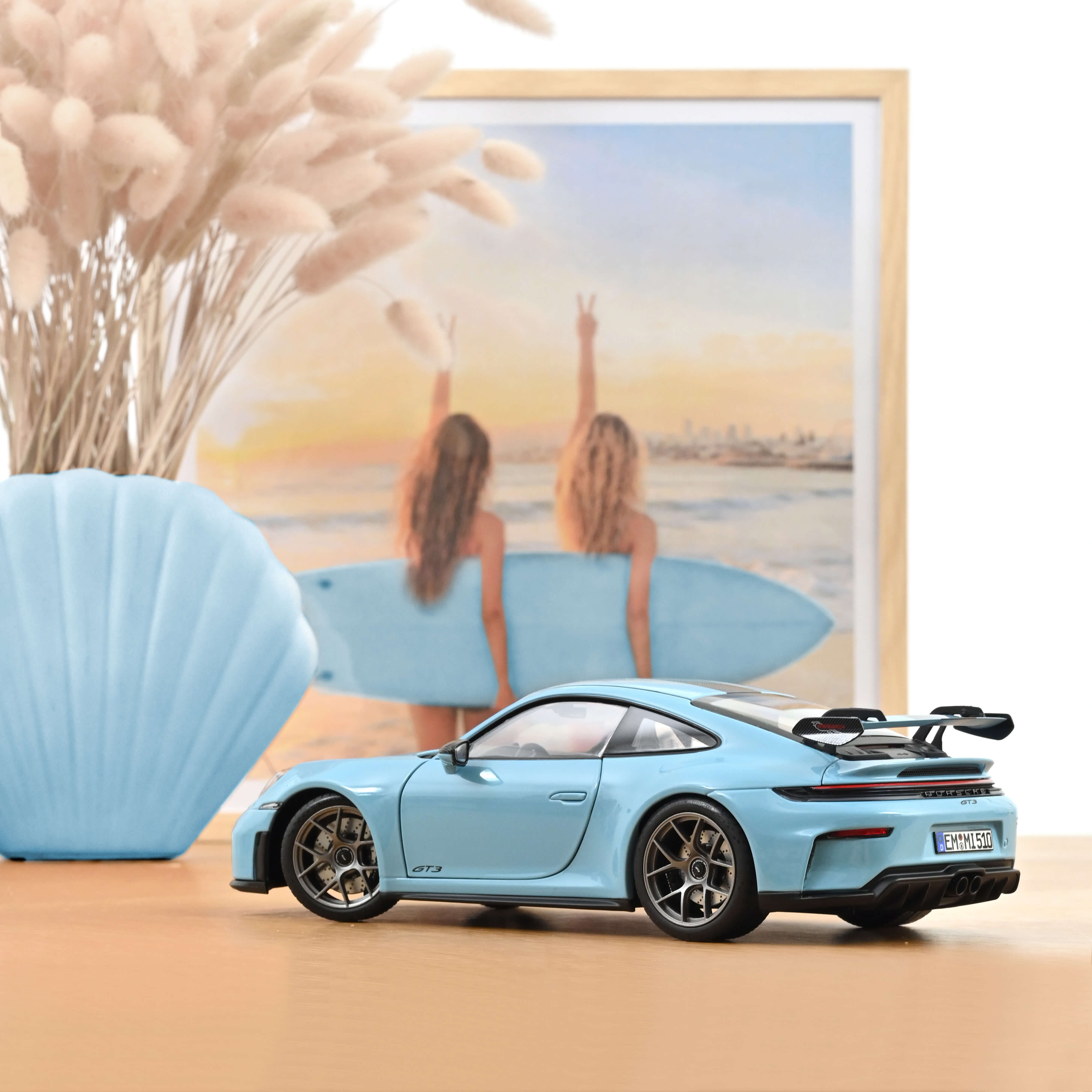 norev-porsche-911-gt3-pack-weissach-2025-blu-gulf-1-18-modellino-supercar image 3