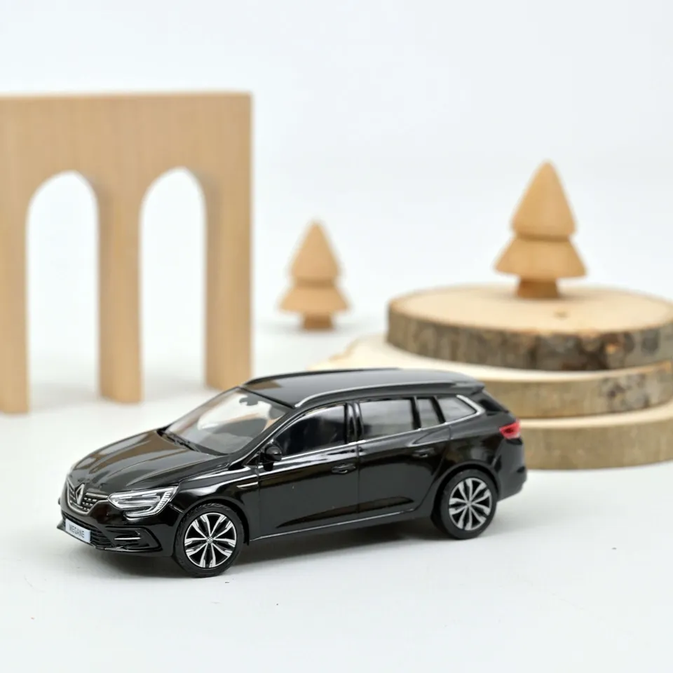 norev-renault-megane-sport-tourer-2020-black-modellino-auto-1-43 image 1