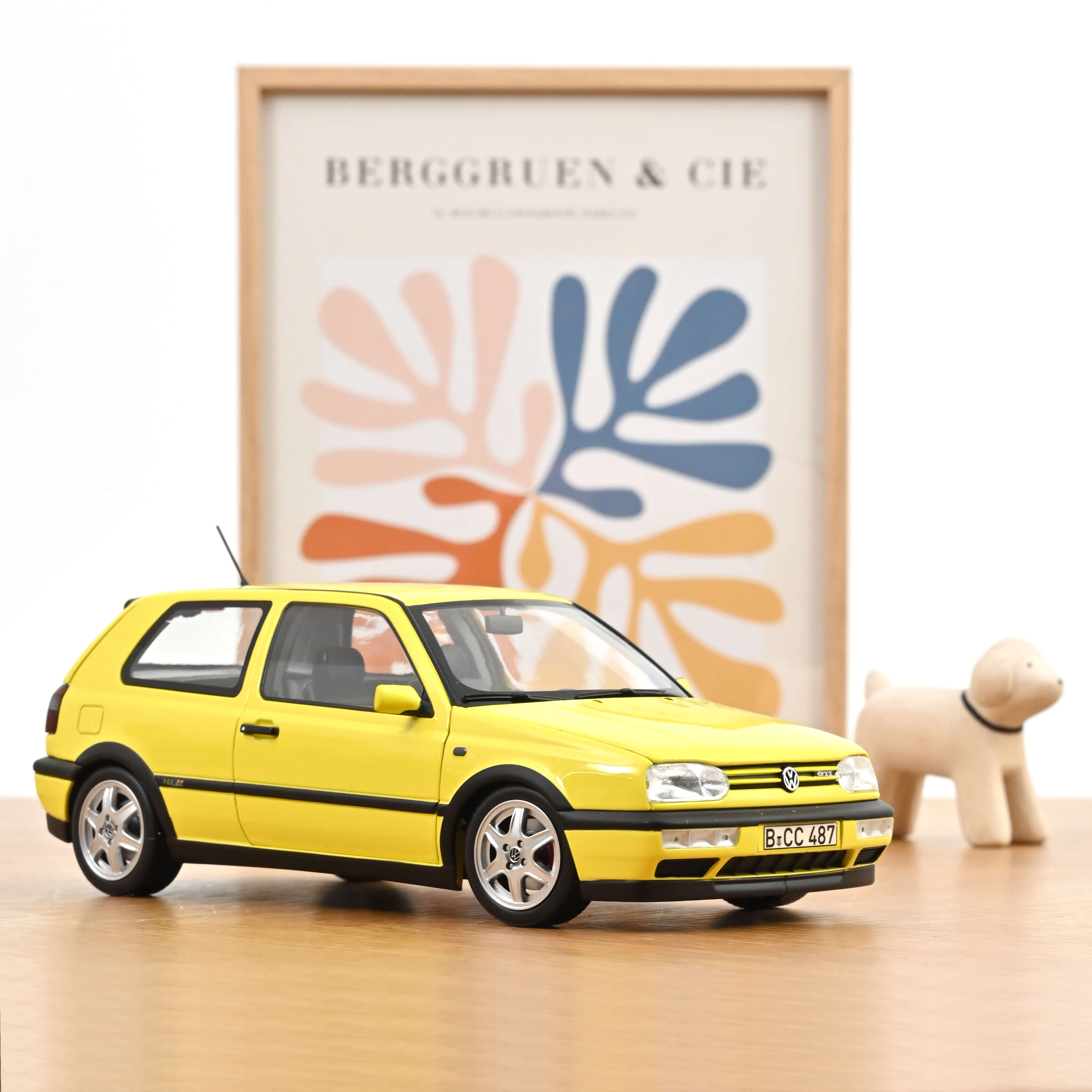 norev-vw-golf-gti-color-concept-1994-gialla-1-18-die-cast image 7