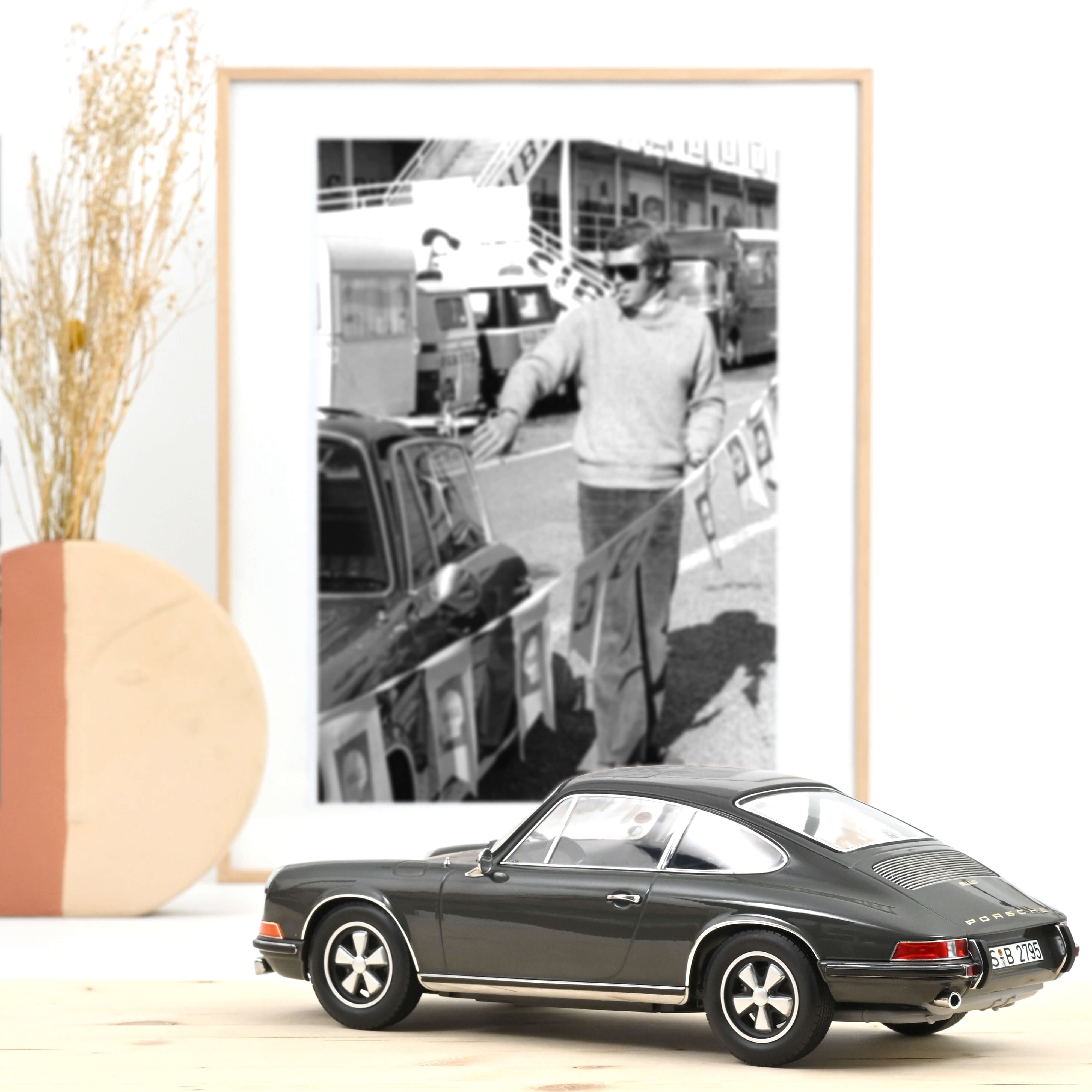 norev-porsche-911-s-1970-gris-ardoise-modellino-auto-1-12 image 2