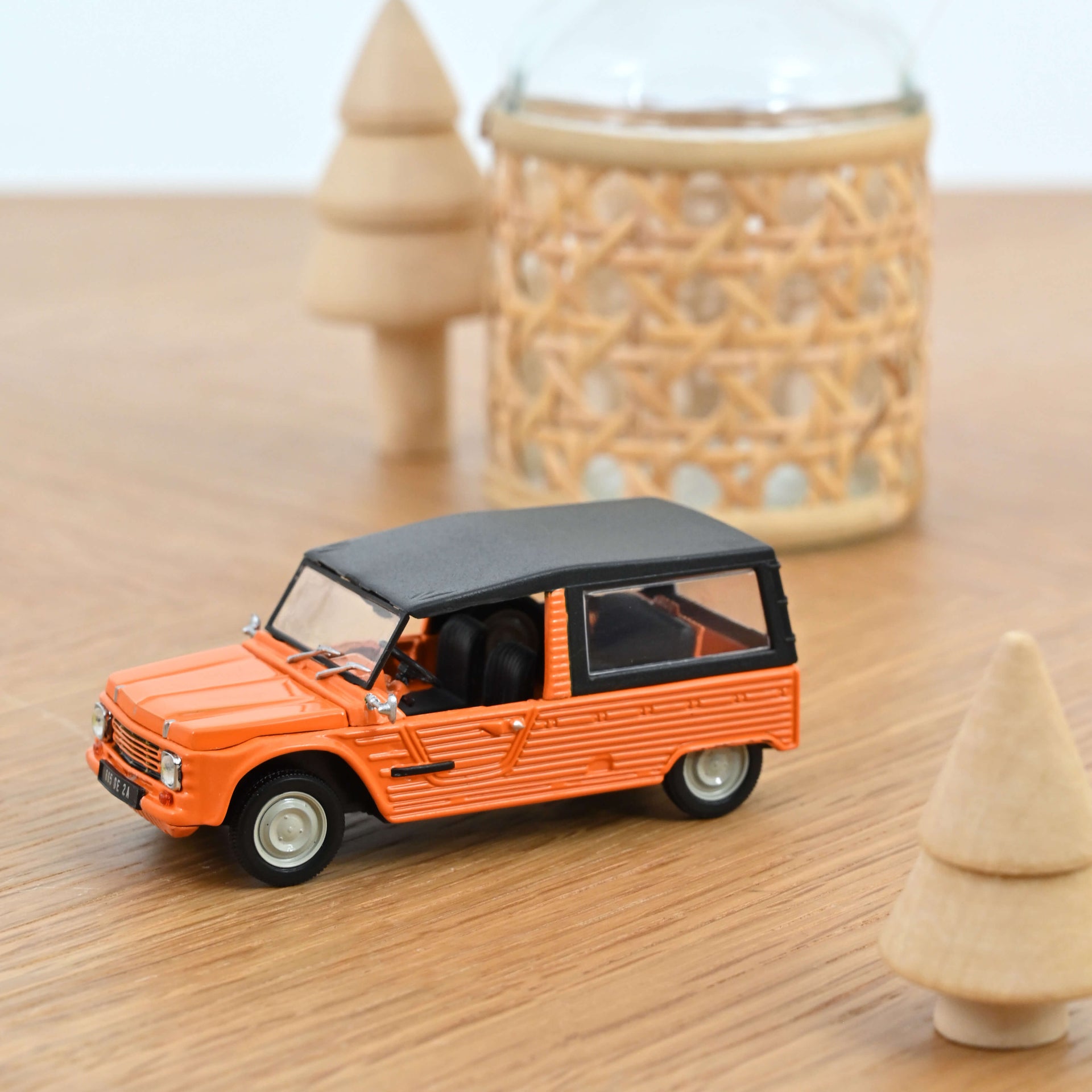 norev-citro-n-m-hari-1978-modellino-auto-1-43-arancione-kirghiz image 1