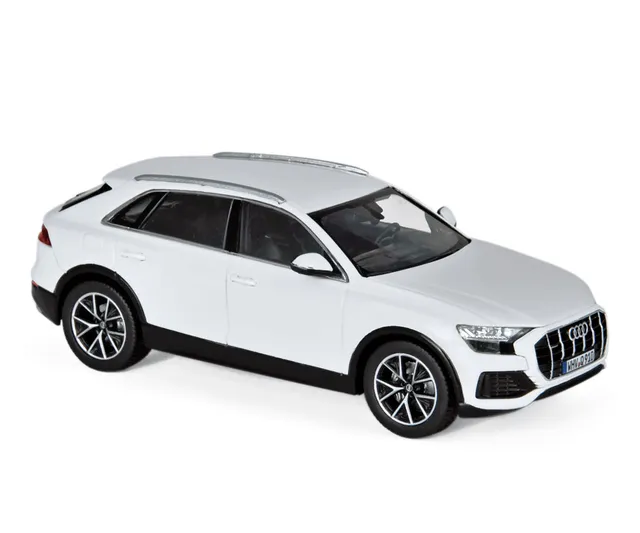 norev-audi-q8-2018-bianco-1-43 image 1