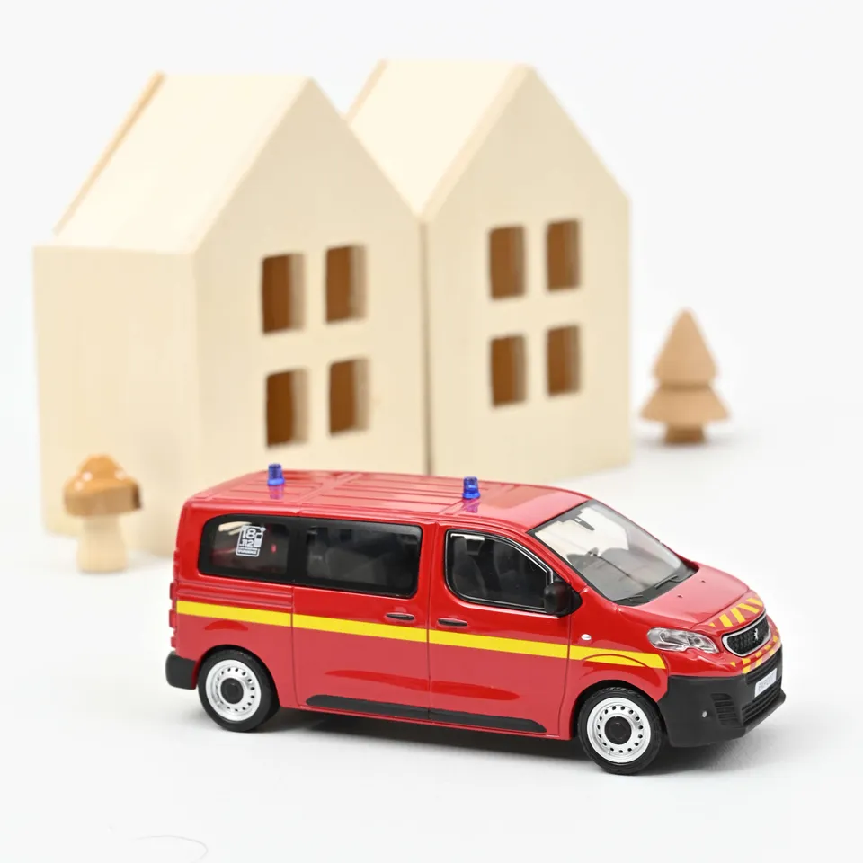 norev-peugeot-expert-2016-pompiers-1-43-modellino-furgone image 1
