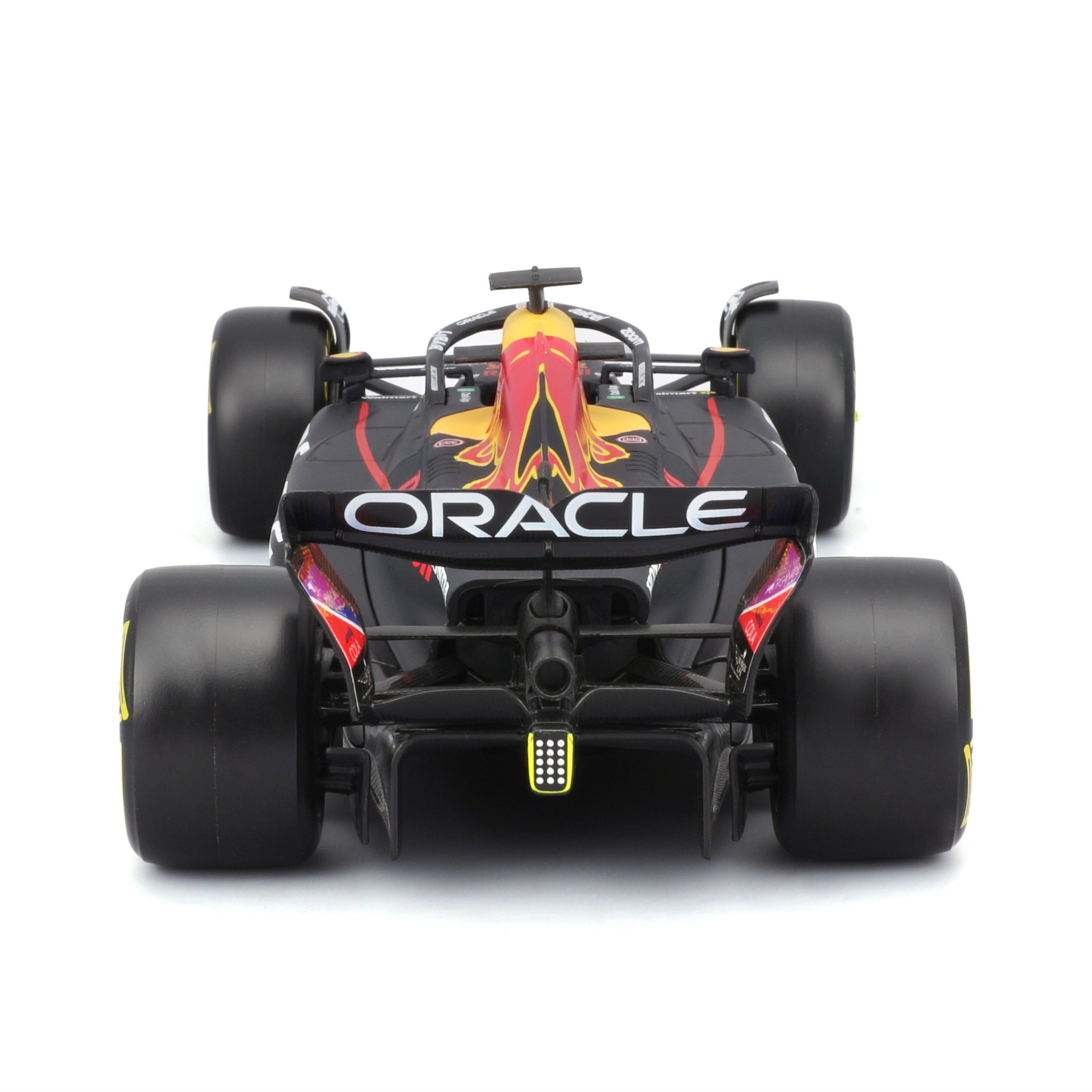 bburago-red-bull-rb19-1-verstappen-f1-2023-1-24-con-pilota image 6