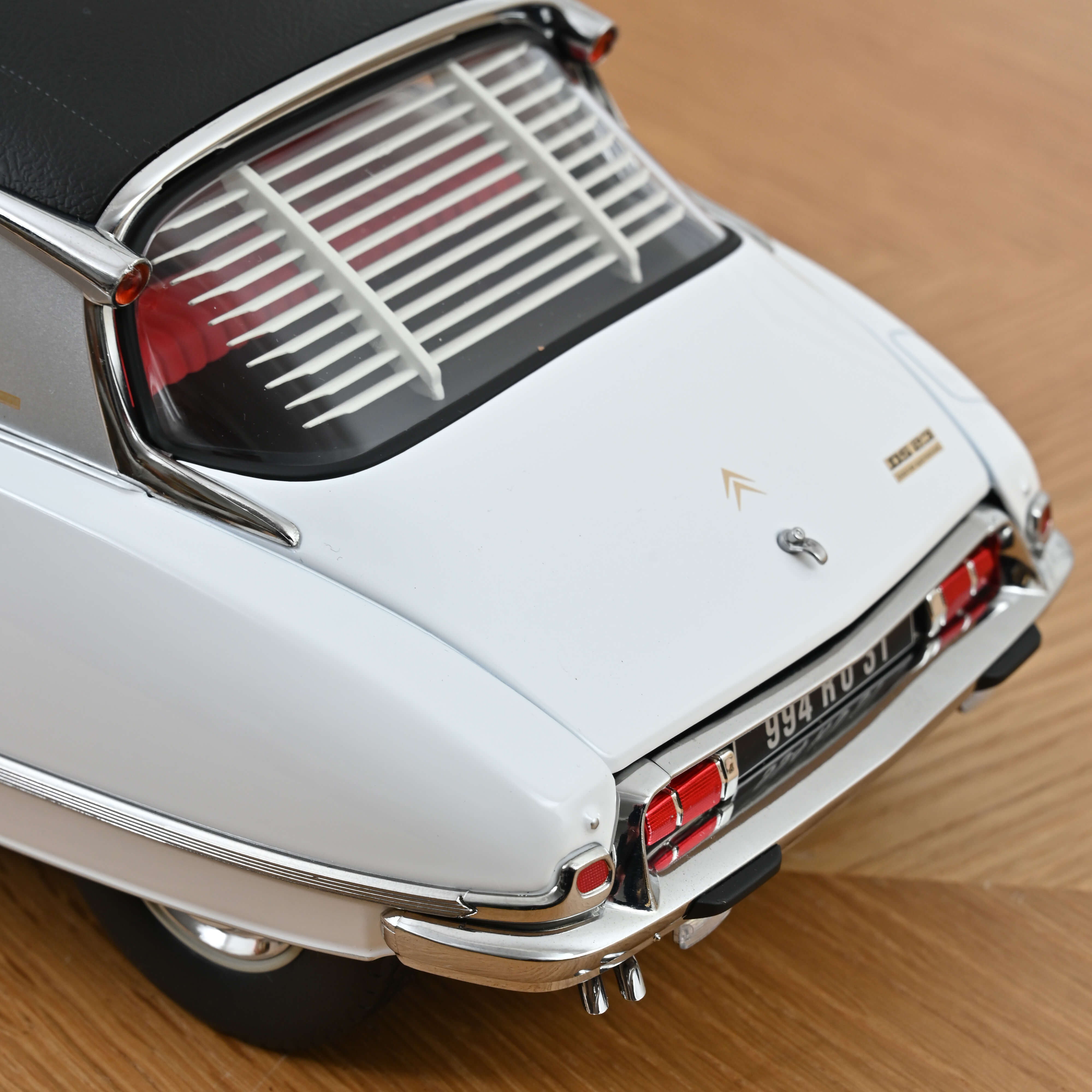 norev-citro-n-ds-23-pallas-1973-bianco-tetto-vinyl-nero-1-12-200-pz image 4