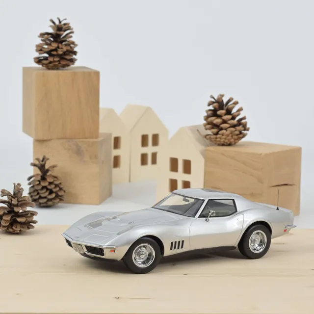 norev-chevrolet-corvette-coup-1969-argent-1-18 image 1