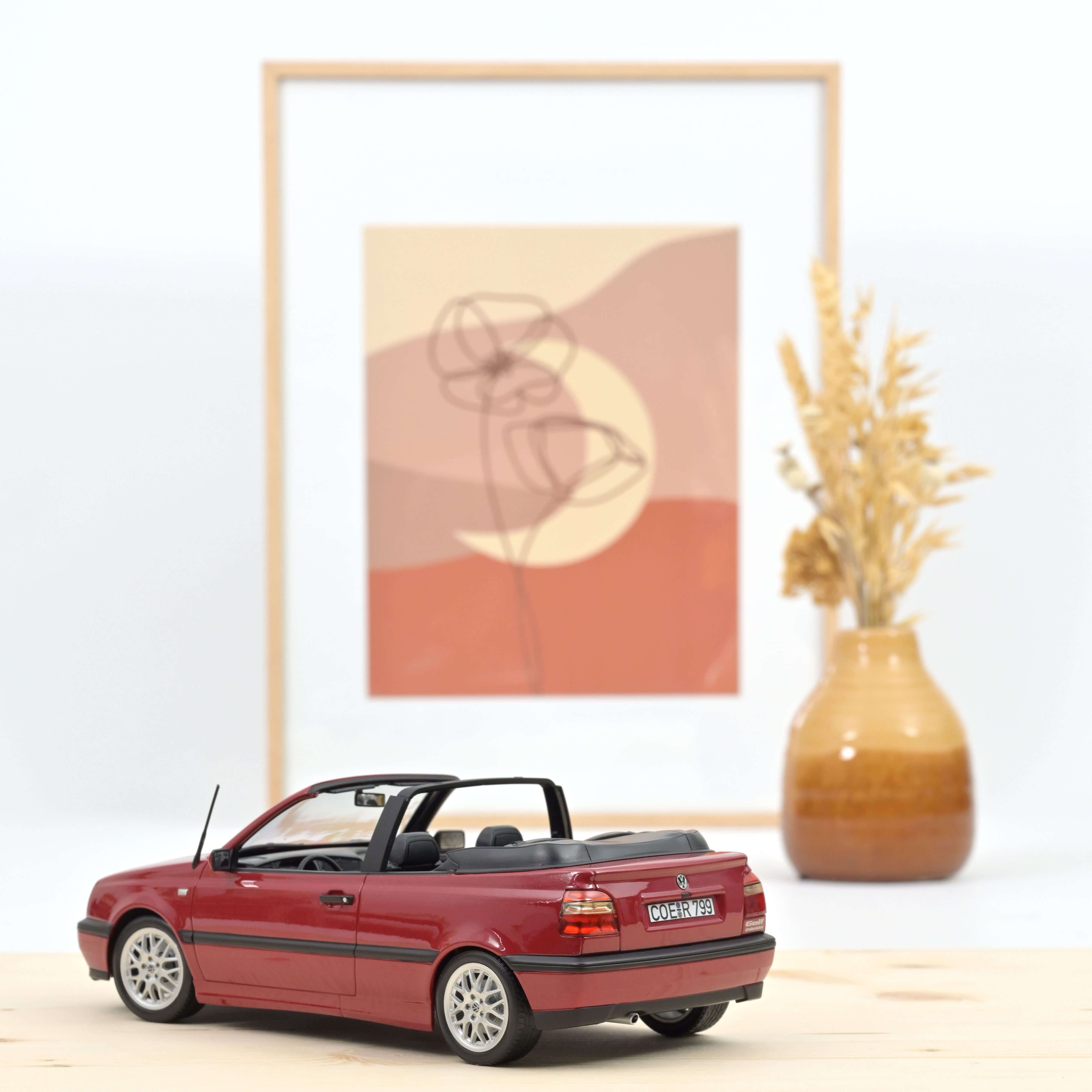 norev-vw-golf-iii-cabriolet-1995-modellino-auto-1-18-rosso-scuro-metallizzato-20 image 2