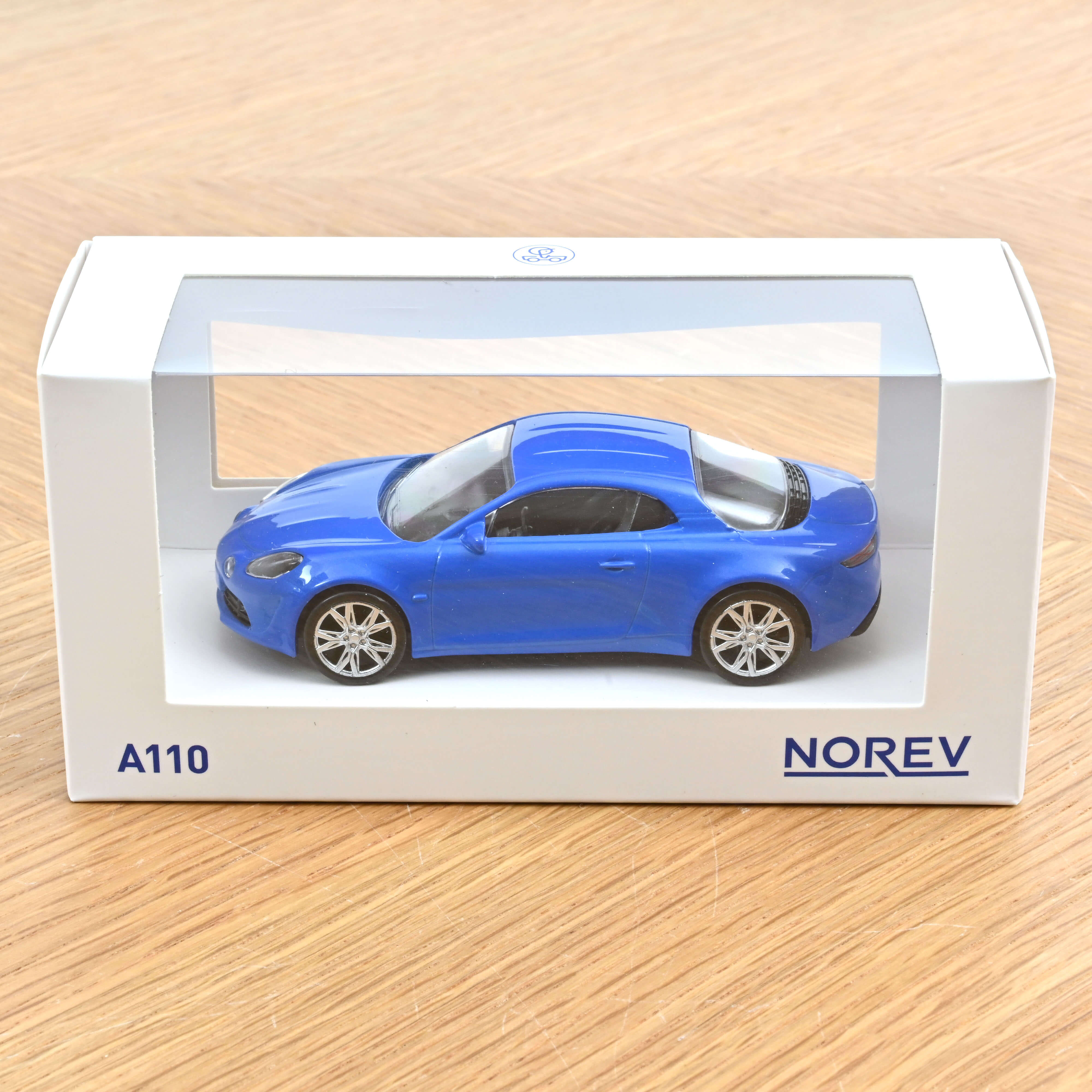 norev-alpine-a110-2017-jet-car-1-43-blu-alpine image 2