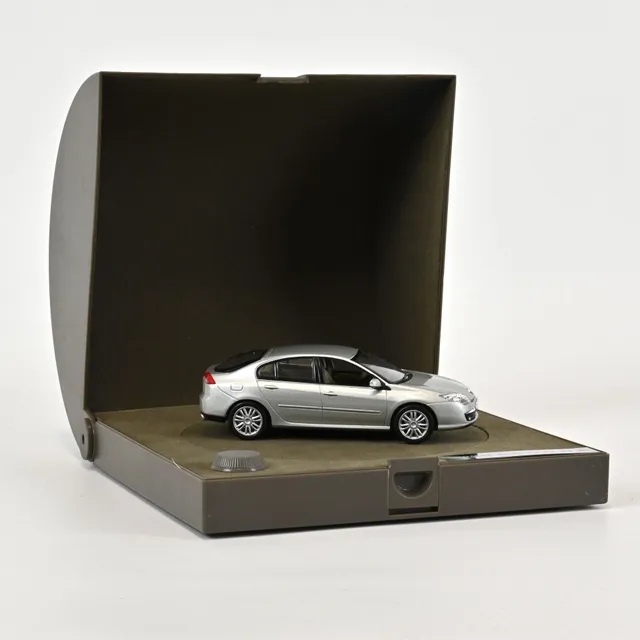 norev-renault-laguna-berline-x91-grigia-1-43 image 1