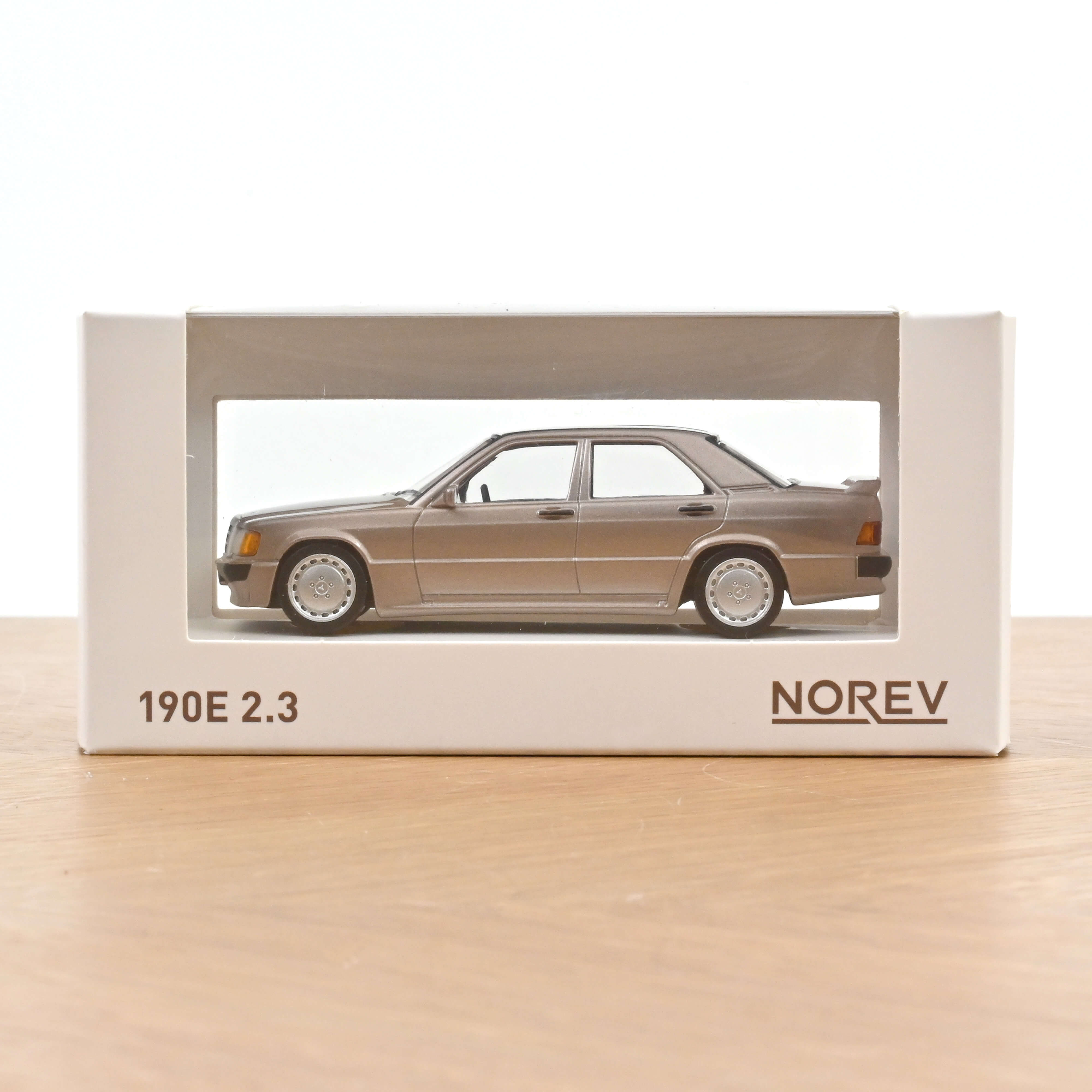 norev-mercedes-benz-190e-2-3-16-1984-modellino-1-43-beige-metallizzato image 3