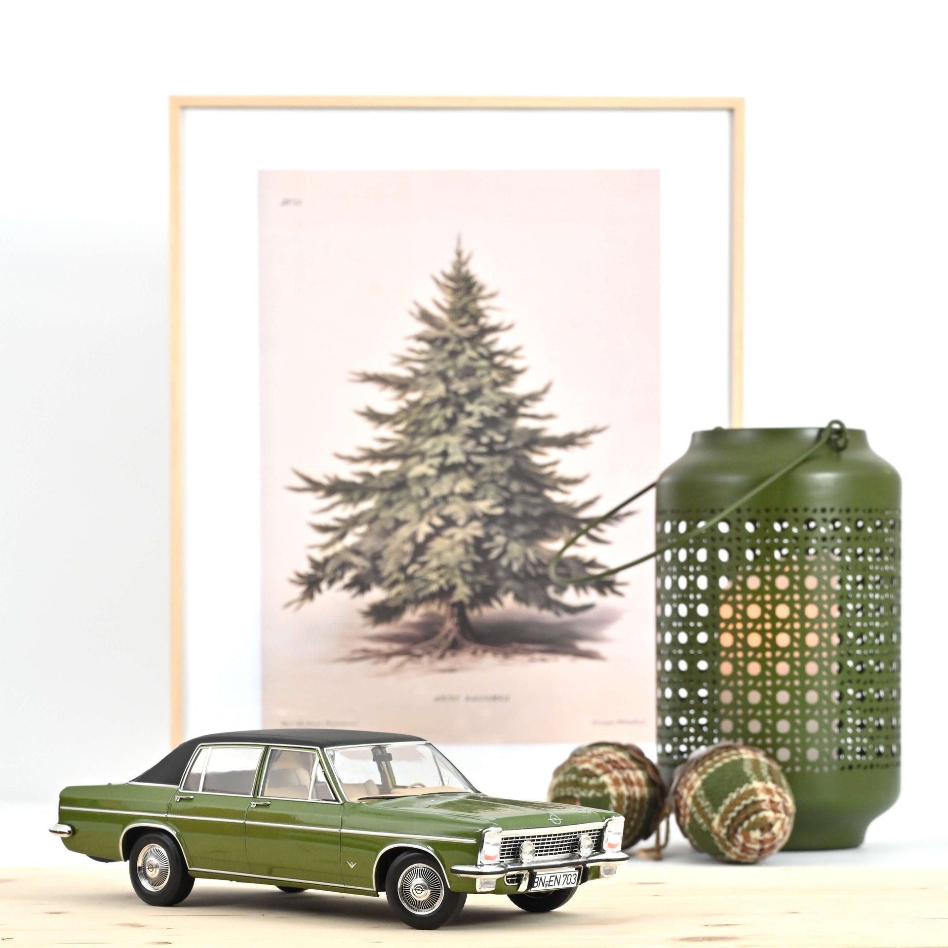 norev-opel-diplomat-v8-1969-verde-metalizzato-scuro-scala-1-18-edizione-limitata image 1