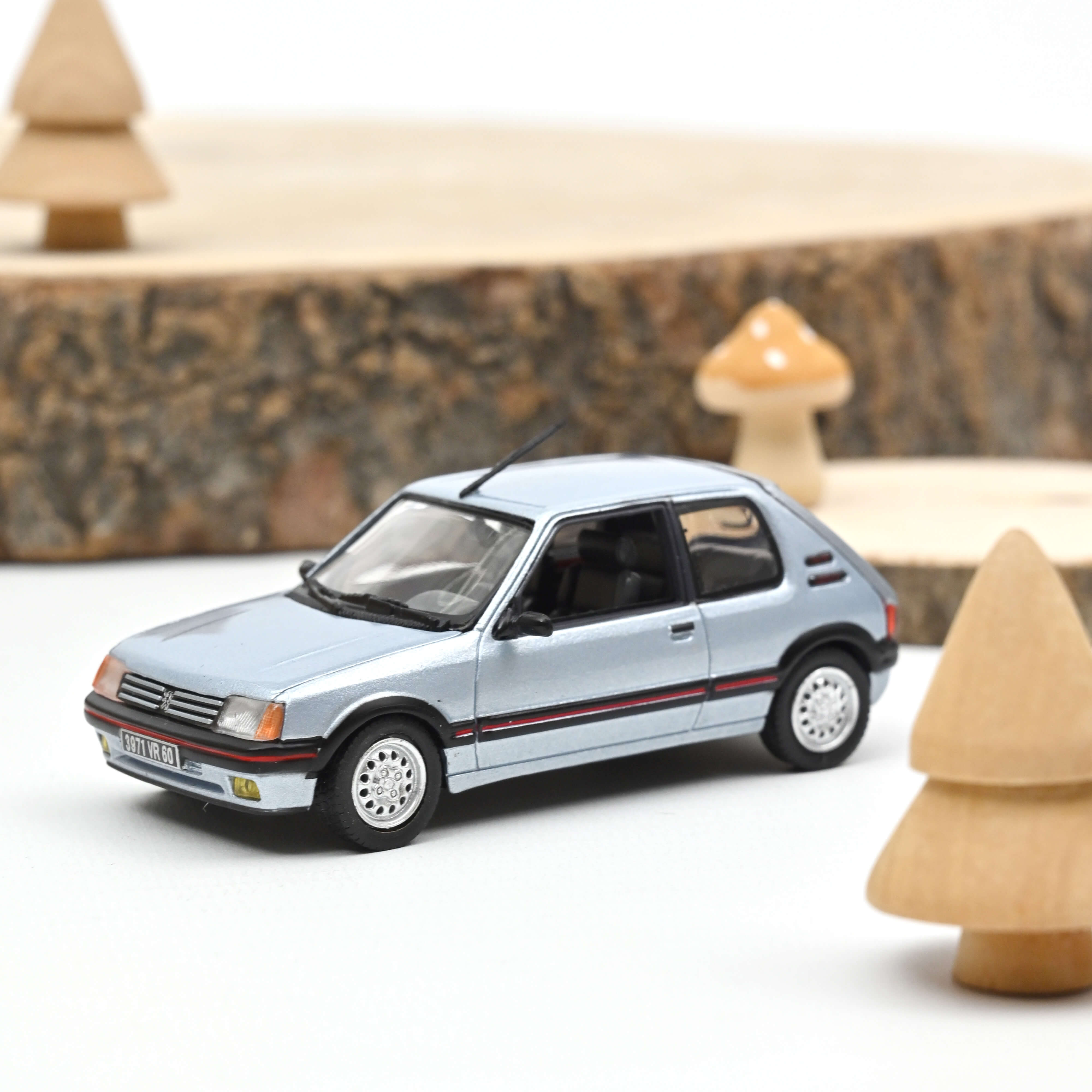 norev-peugeot-205-gti-1-6-1988-bleu-topaze-1-43-youngtimer-die-cast image 1