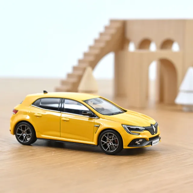 norev-renault-megane-r-s-trophy-2020-modellino-auto-1-43-giallo-sirius image 1