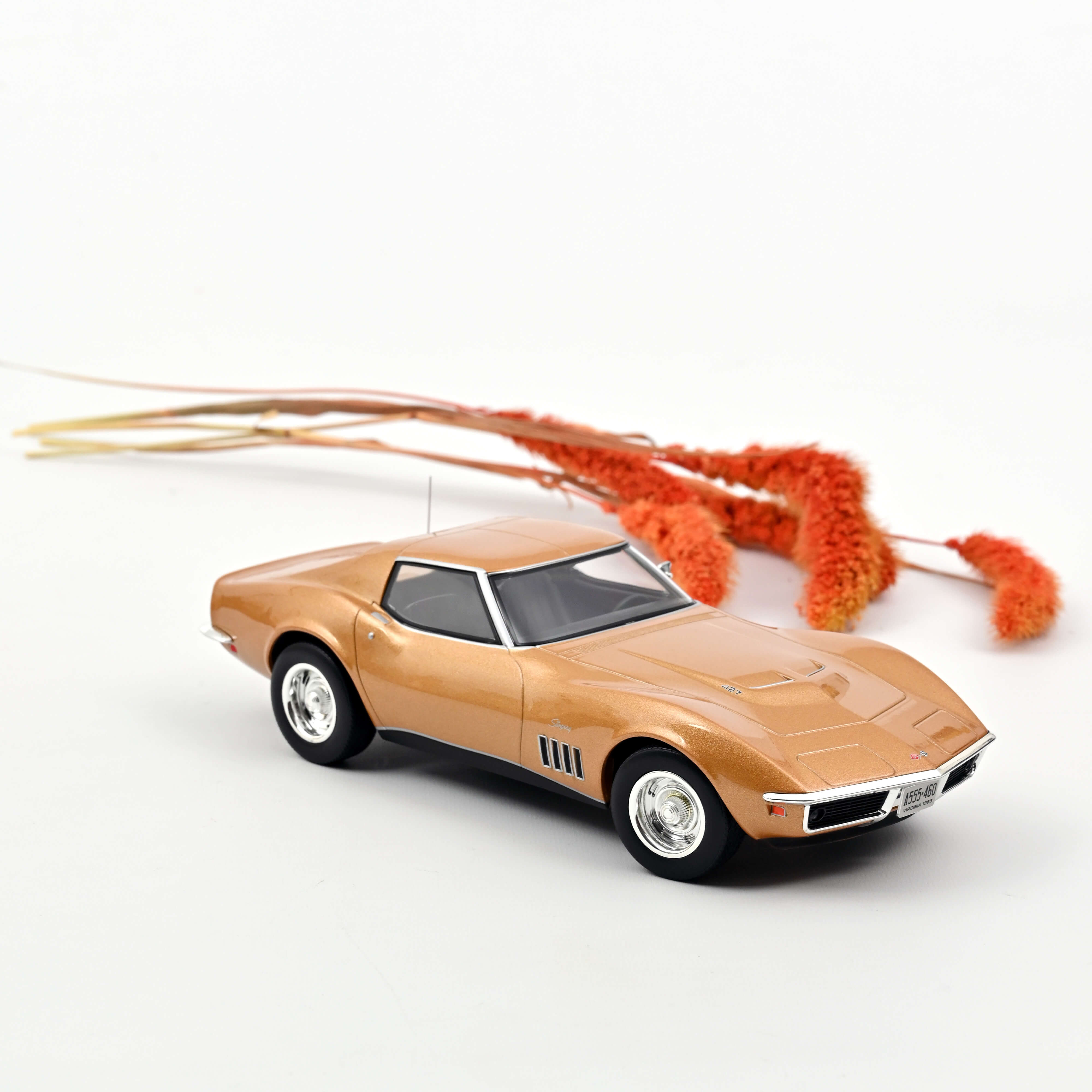 norev-chevrolet-corvette-coup-1969-1-18-oro-metallizzato image 1