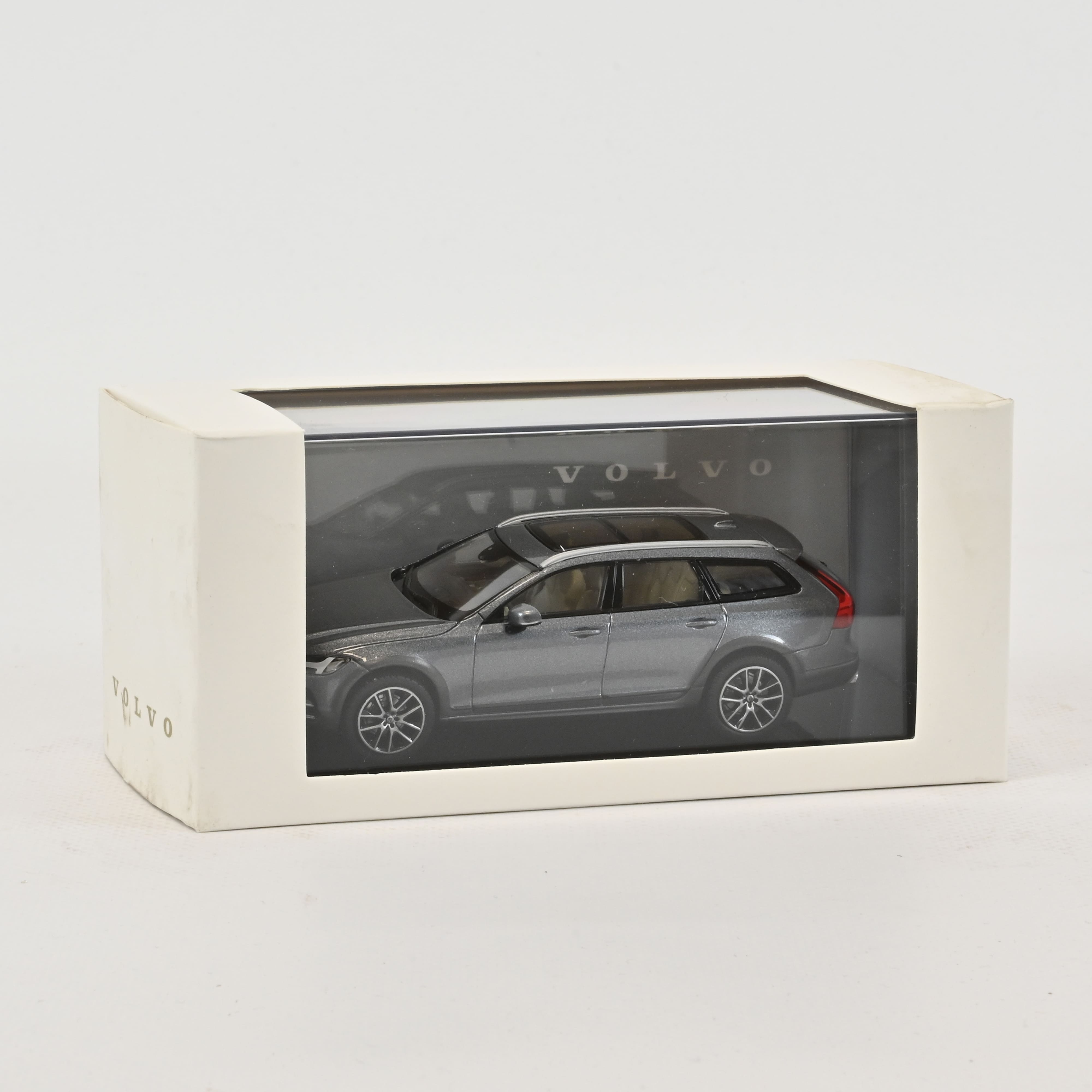 norev-volvo-v90-cross-country-grigio-osmium-modellino-auto-1-43 image 1