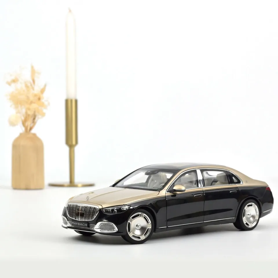 norev-mercedes-maybach-s-680-4matic-2021-modellino-auto-1-18-oro-nero image 1