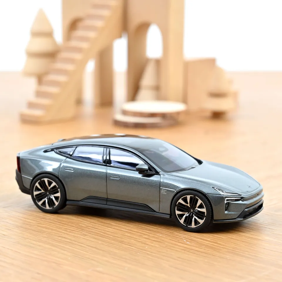 norev-polestar-5-2025-modellino-auto-1-43-storm-grigio-scuro image 1