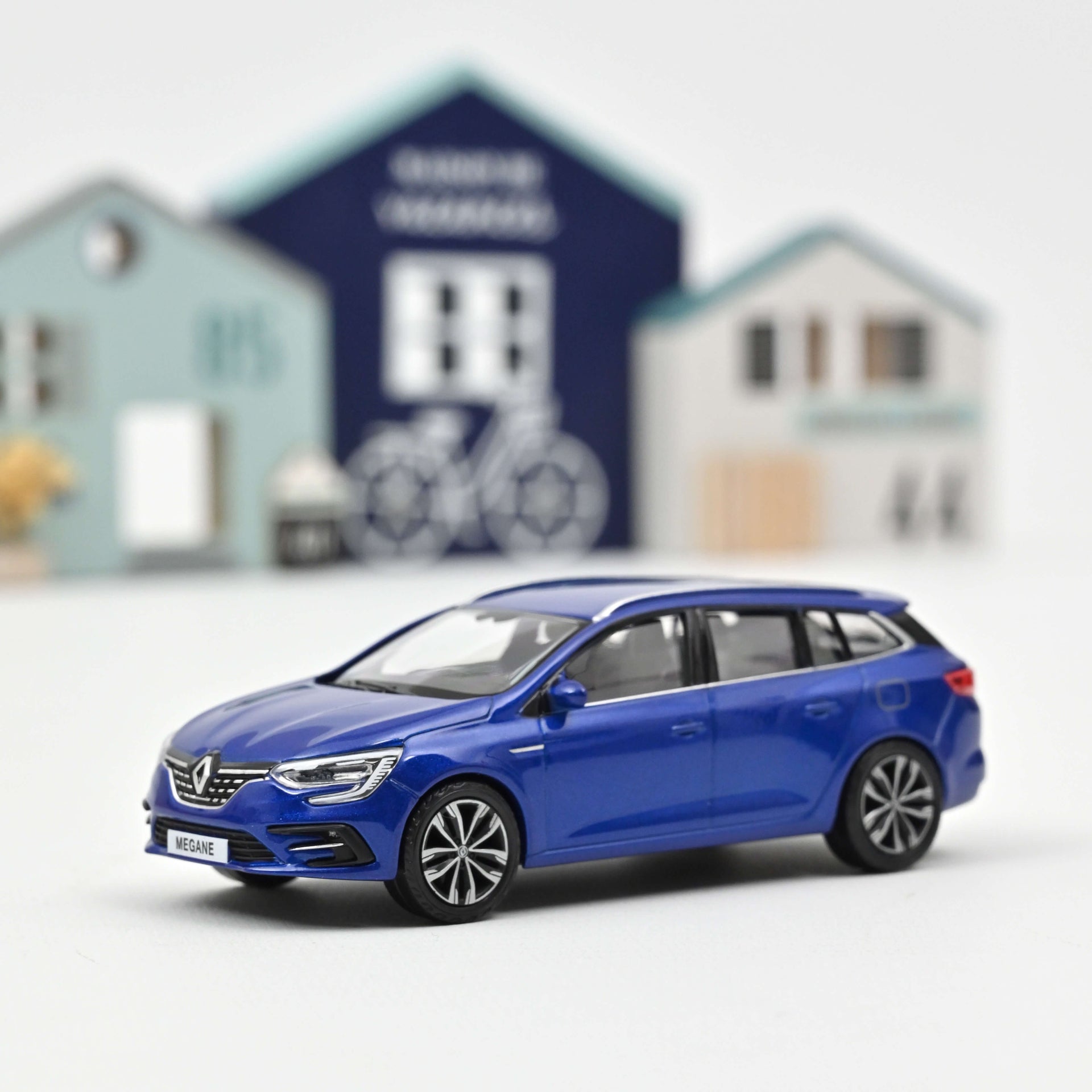 norev-renault-m-gane-sport-tourer-2020-modellino-auto-1-43-blu-iron image 1