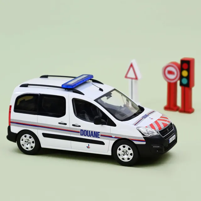 norev-peugeot-partner-2016-douanes-modellino-furgone-1-18-100pz image 1