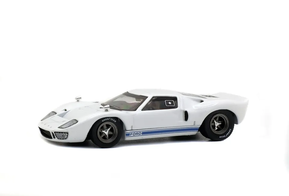 solido-ford-gt40-1966-modellino-auto-1-43 image 1