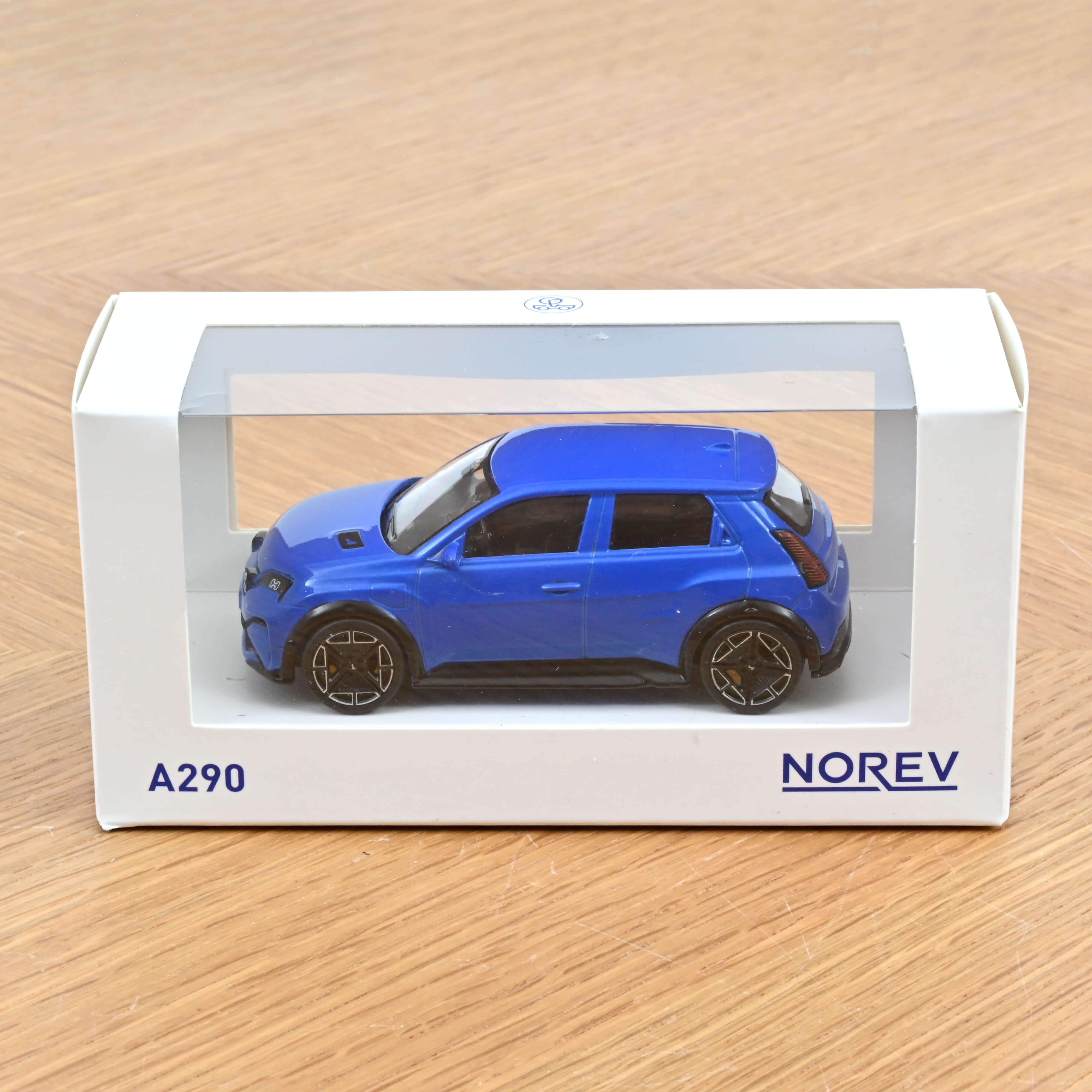 norev-alpine-a290-2024-jet-car-1-43-blu-alpine-vision image 2