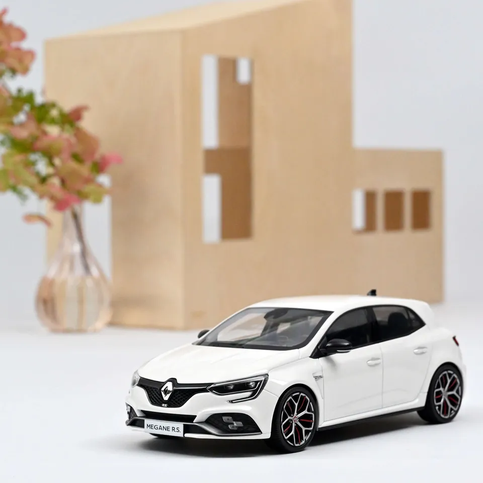 norev-renault-megane-rs-trophy-2019-white-modellino-auto-1-18 image 1