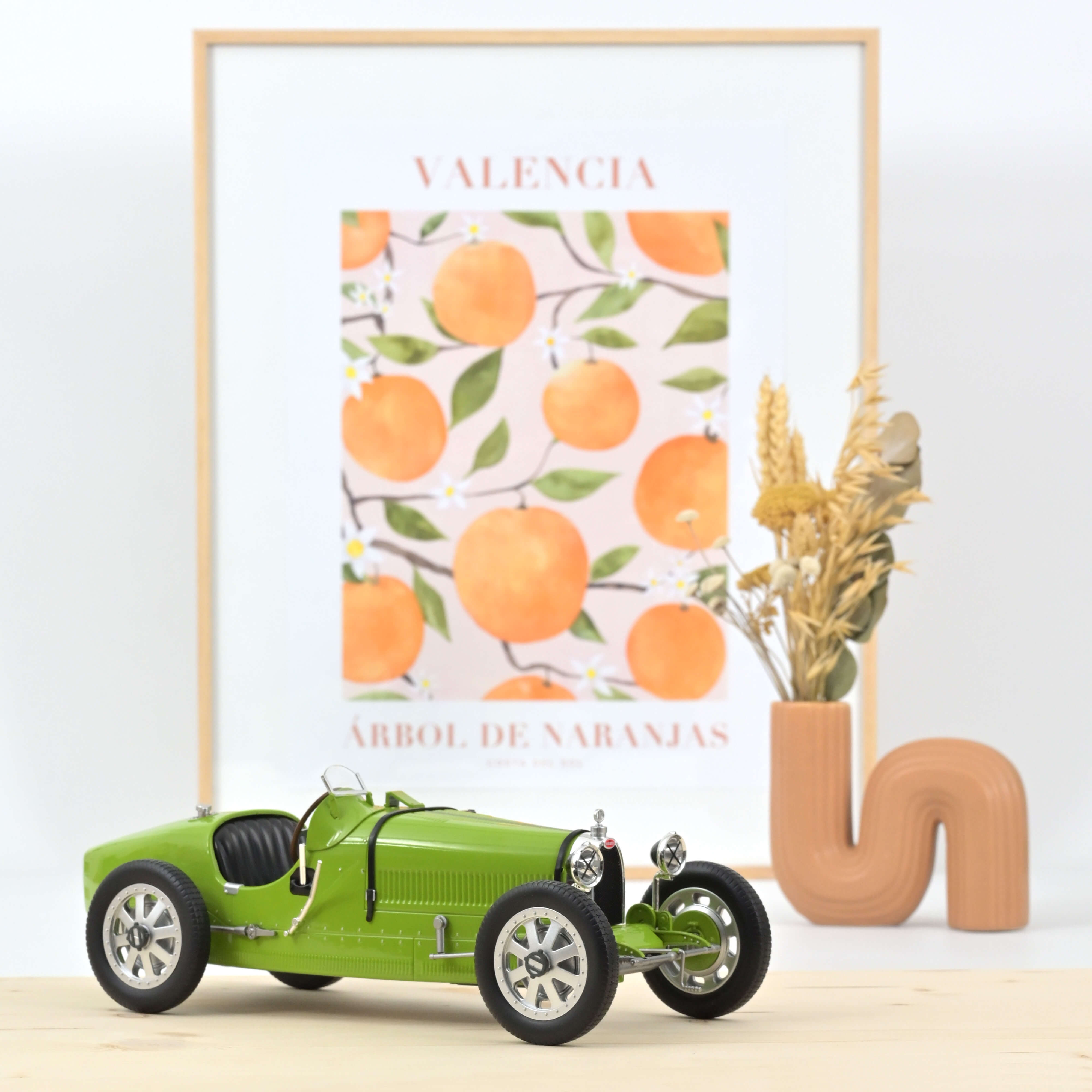 norev-bugatti-type-35-1925-verde-oliva-1-12-edizione-limitata-100-pezzi image 1