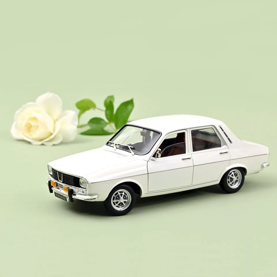 norev-renault-12-ts-1973-bianca-modellino-auto-1-18-200-pezzi image 1
