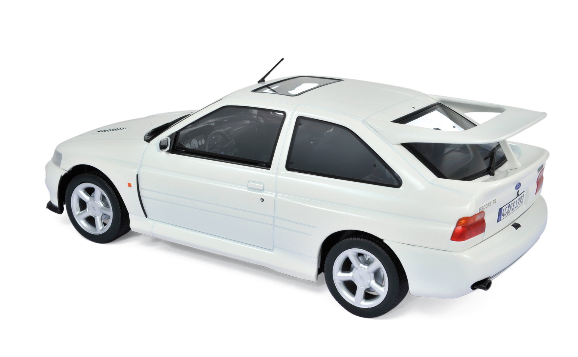 norev-ford-escort-cosworth-1992-bianca-1-18-modellino-auto-die-cast image 1