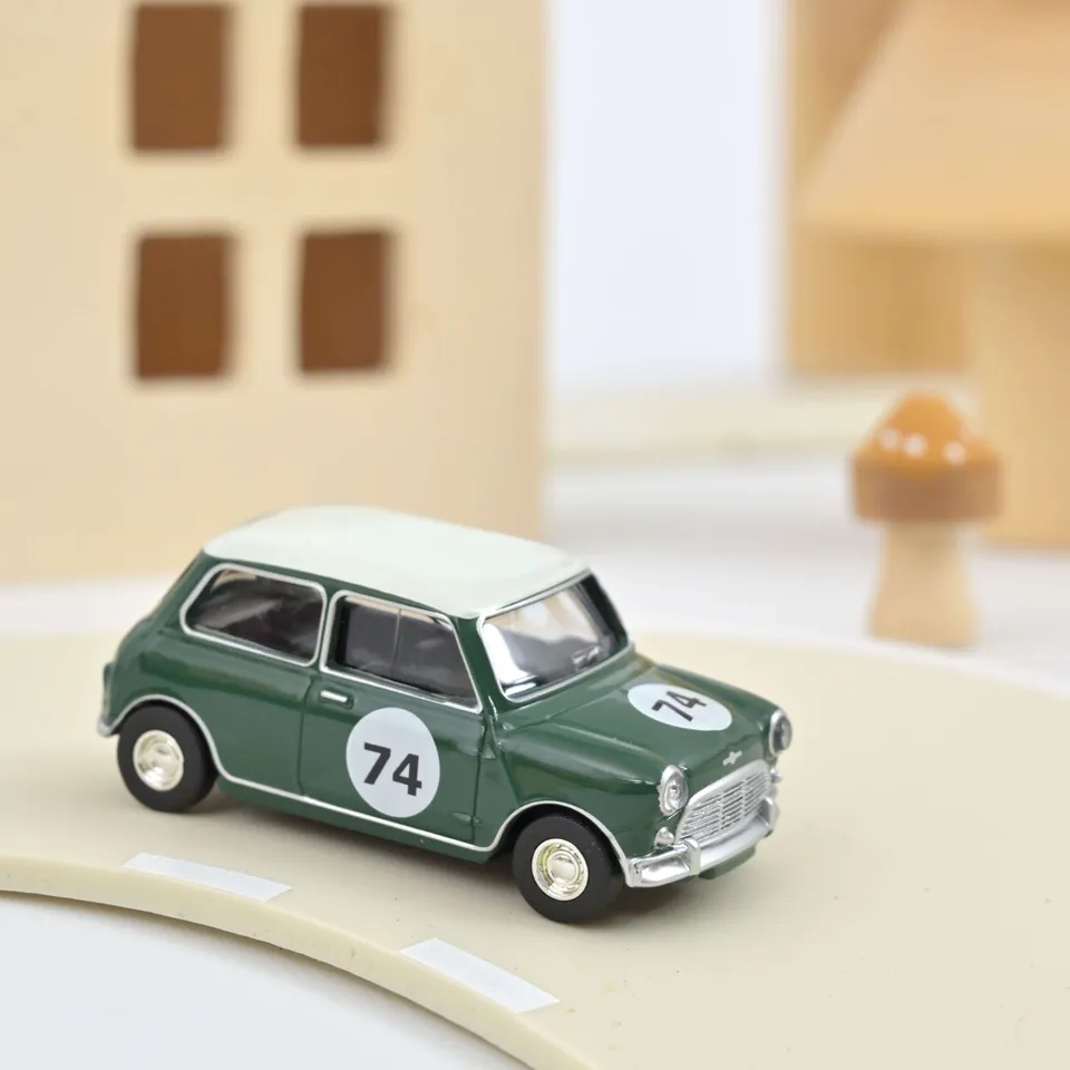 norev-mini-cooper-s-1964-verde-mandorla-n-74-1-54-modellino image 1