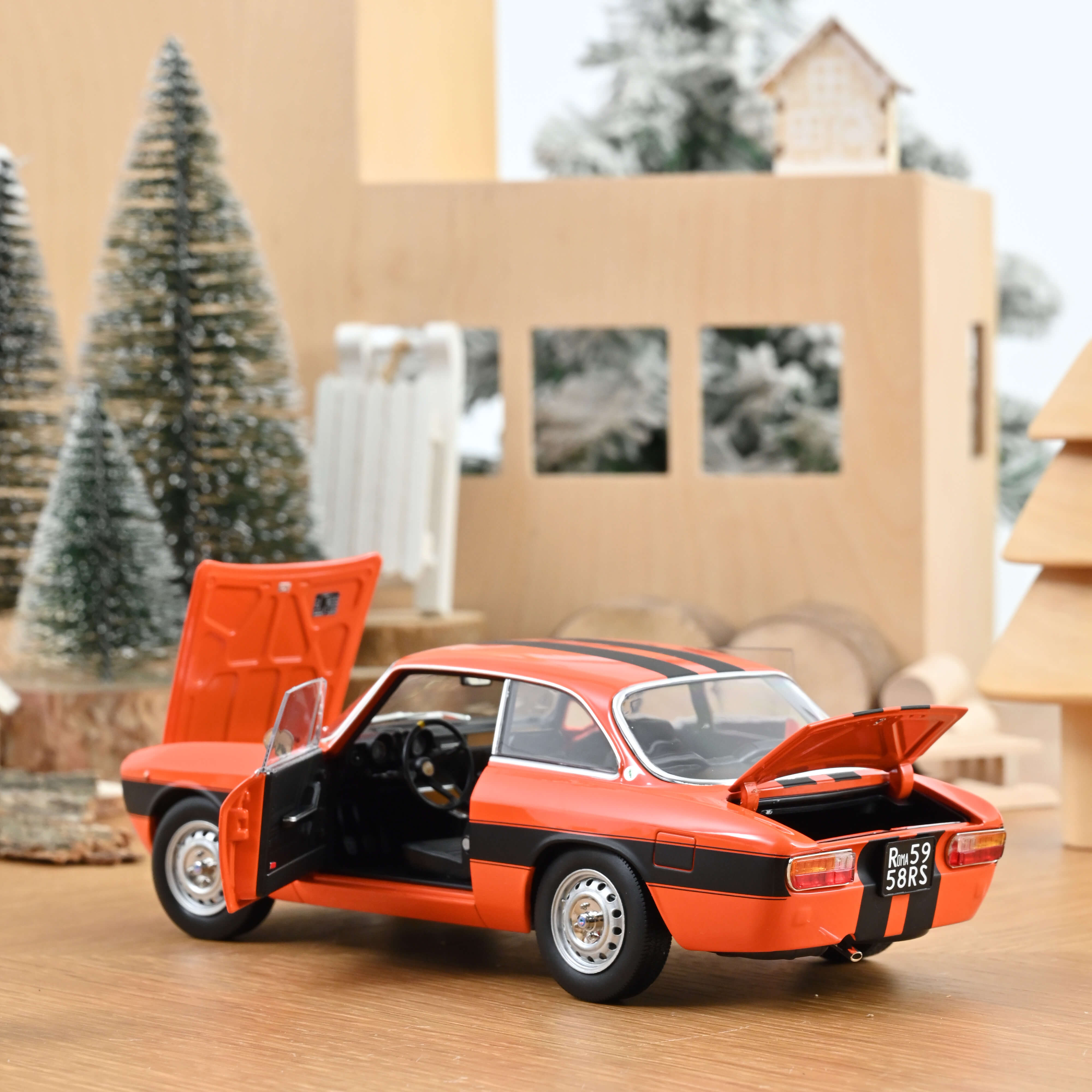 norev-alfa-romeo-2000-gtv-1973-1-18-modellino-arancione-fast-furious-10 image 2