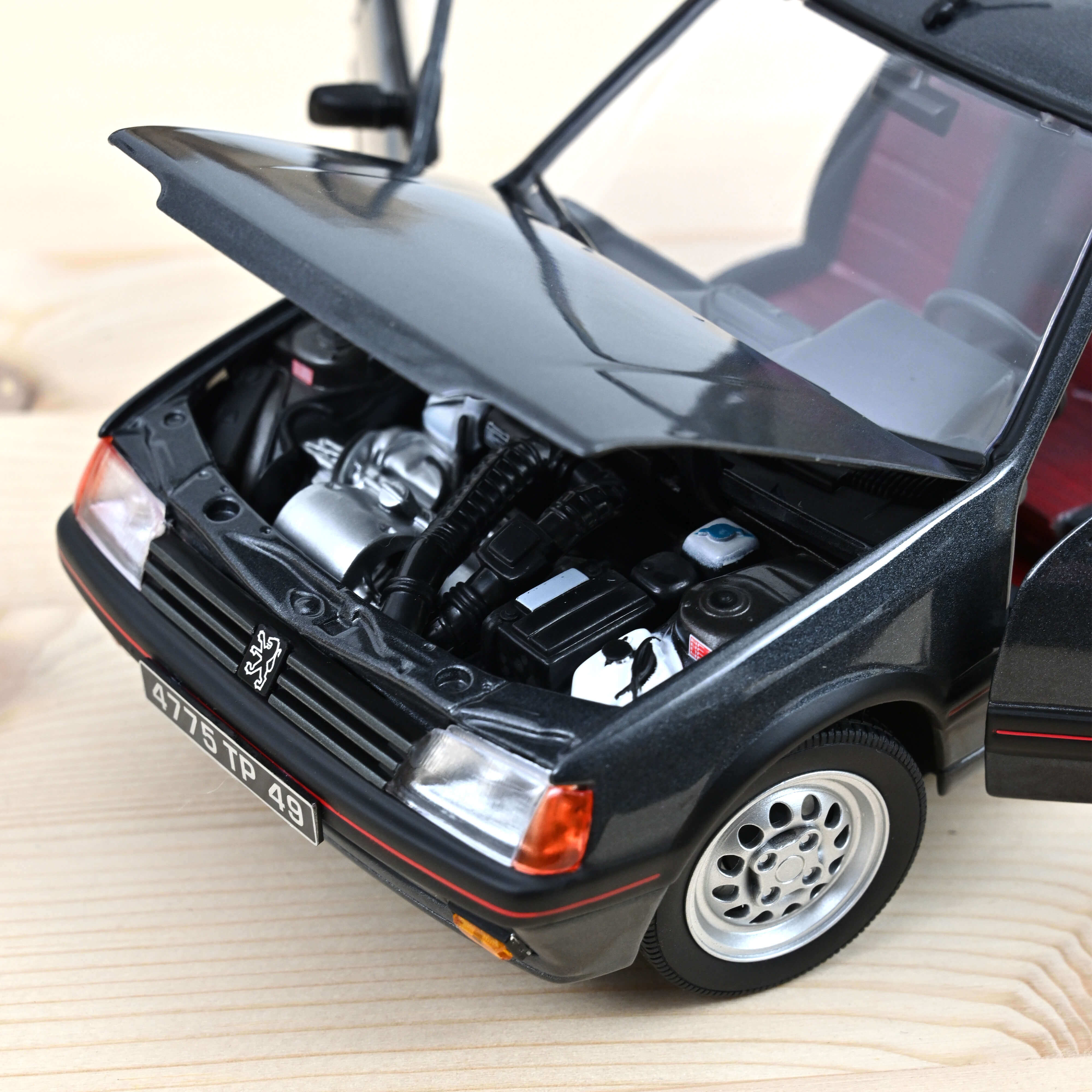 norev-peugeot-205-gti-1-6-1988-gris-graphite-1-18-modellino image 3