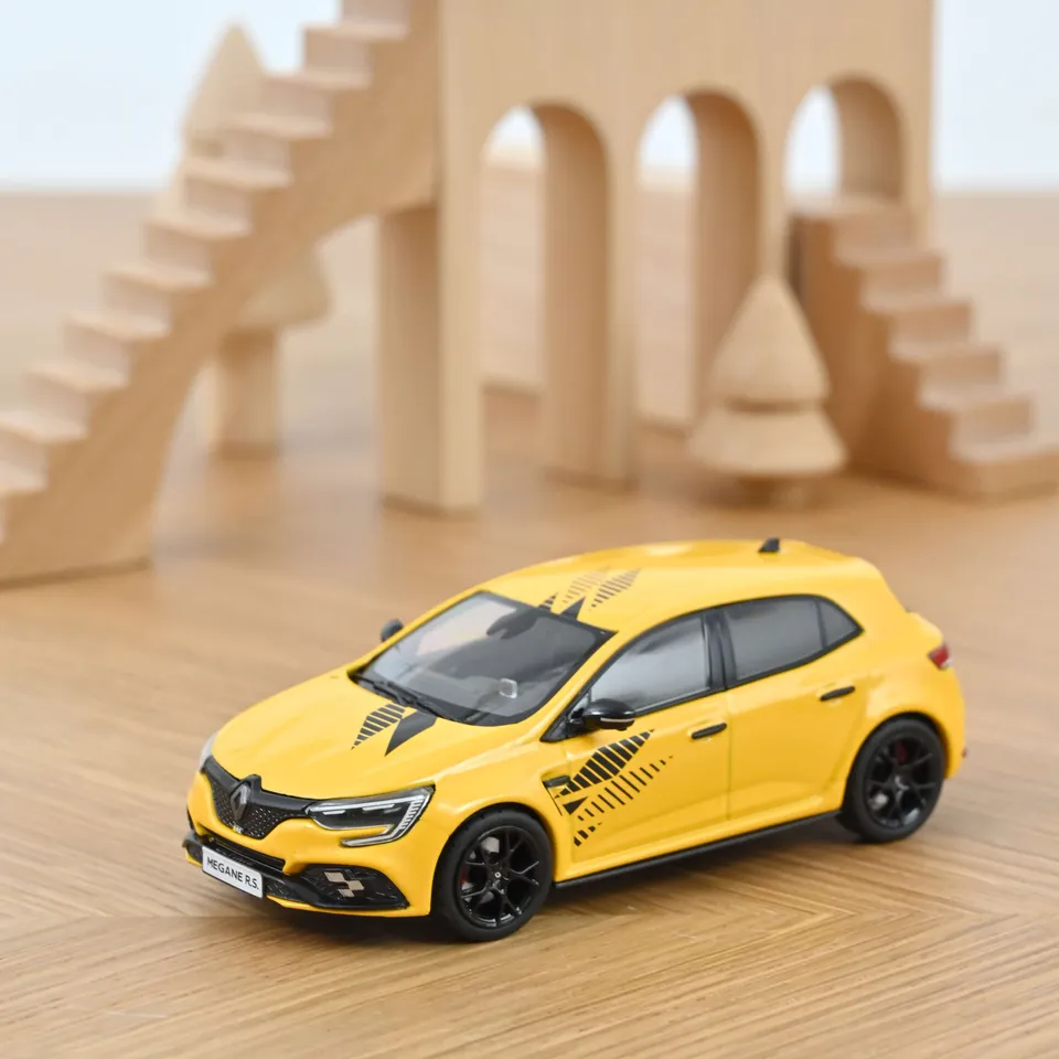 norev-renault-m-gane-r-s-ultime-2023-modellino-auto-1-43-giallo-sirius image 1