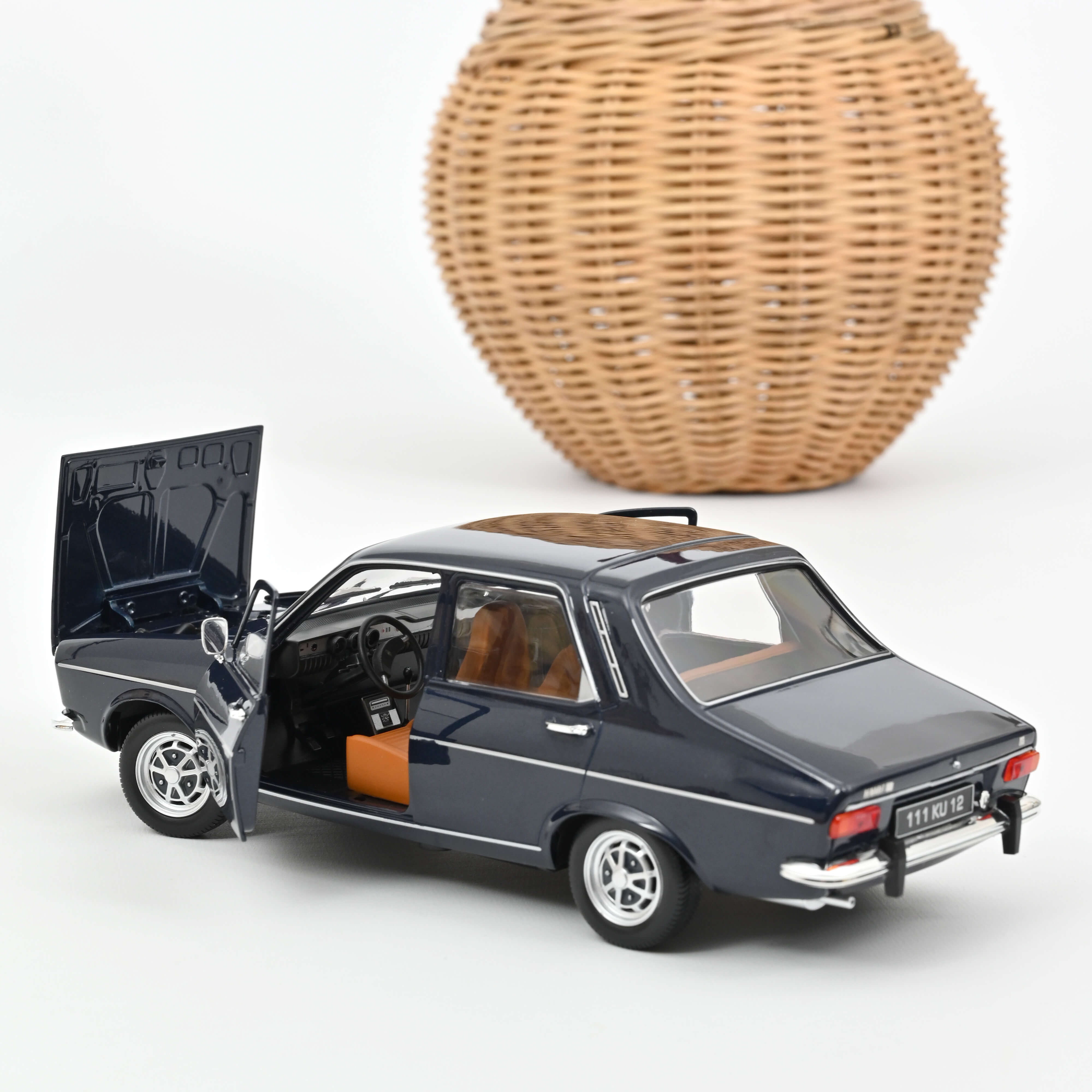 norev-renault-12-ts-1973-blu-scuro-1-18-2 image 2