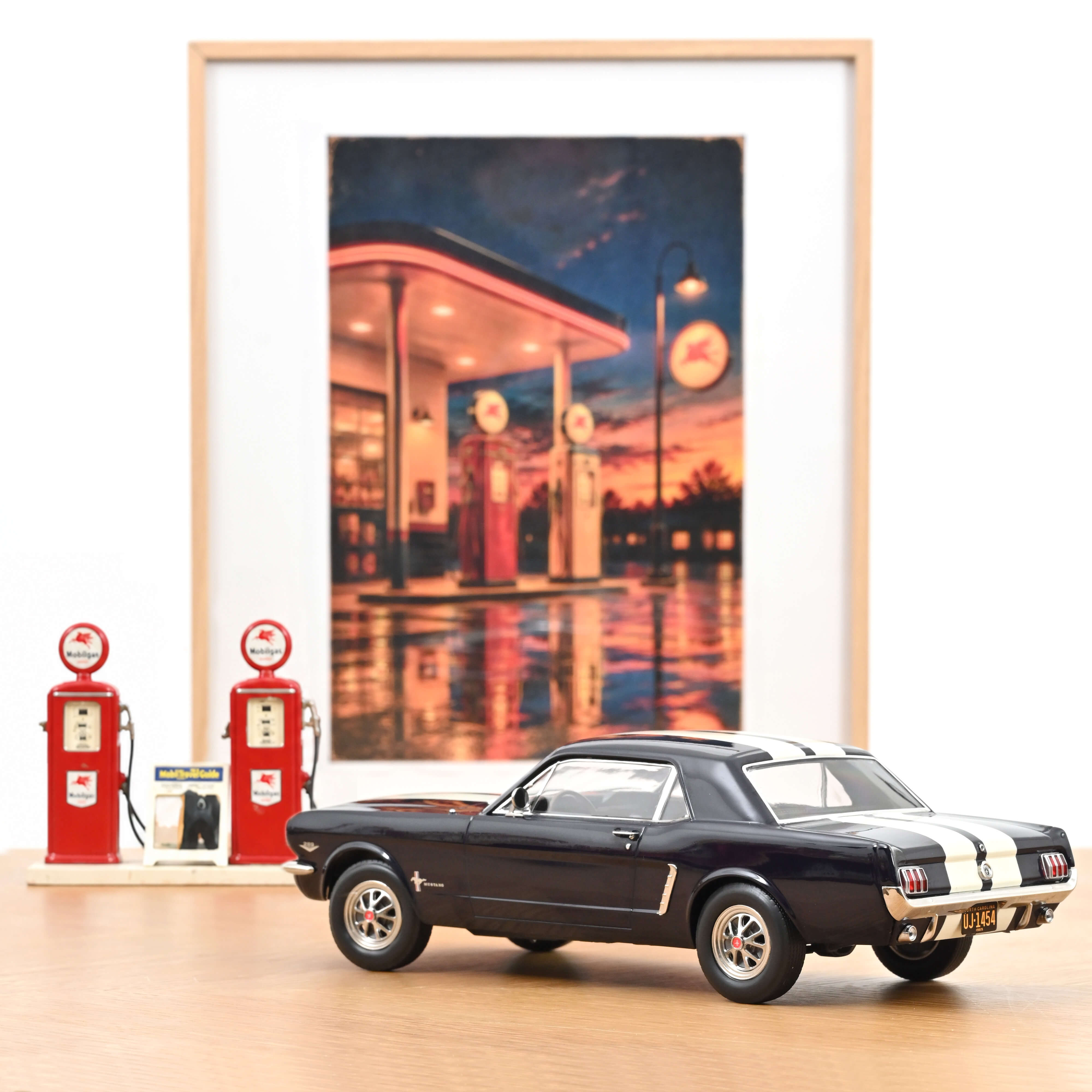 norev-ford-mustang-coup-1966-nightmist-blue-metallizzato-modellino-1-18 image 2