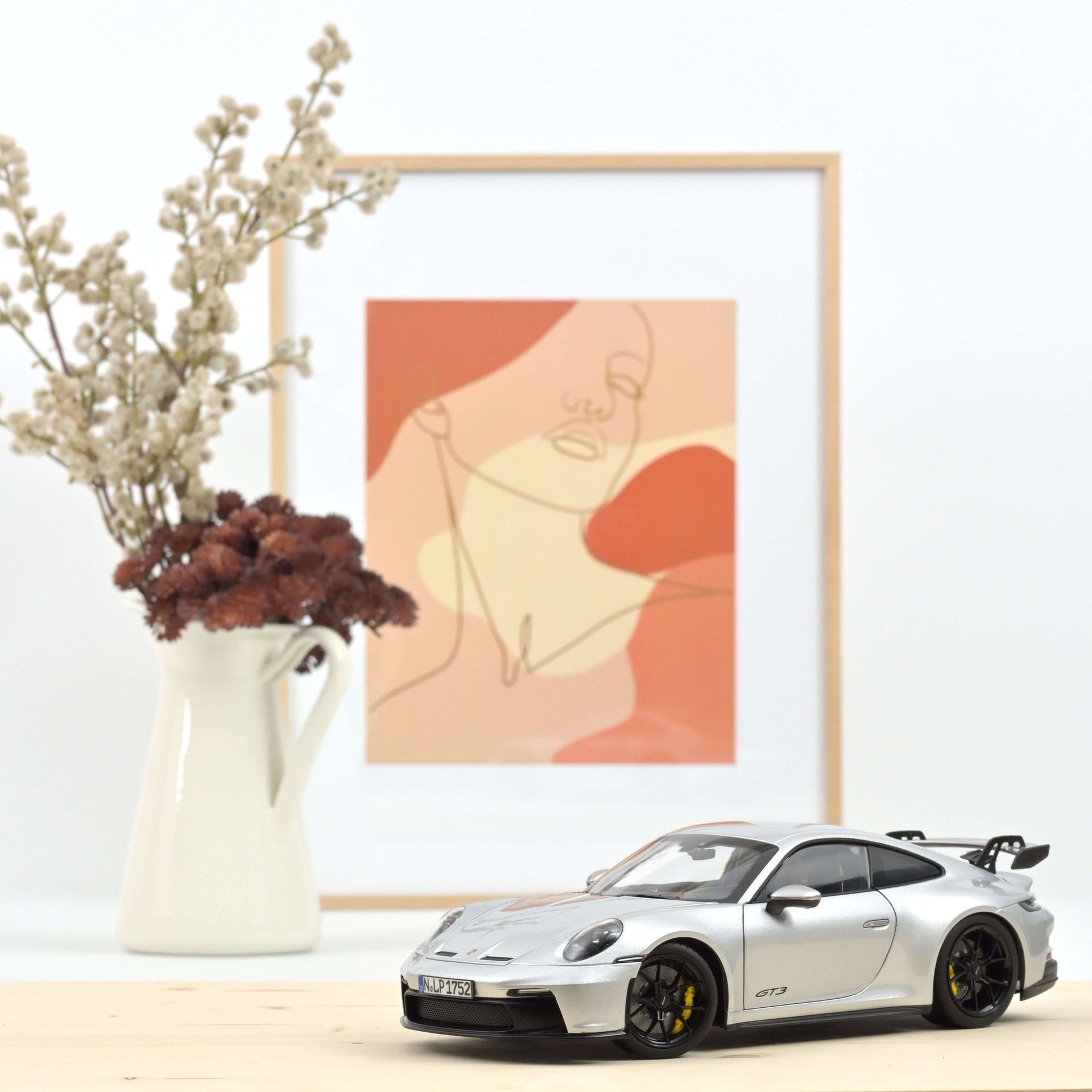 norev-porsche-911-gt3-2021-1-18-silver-300-pz image 1