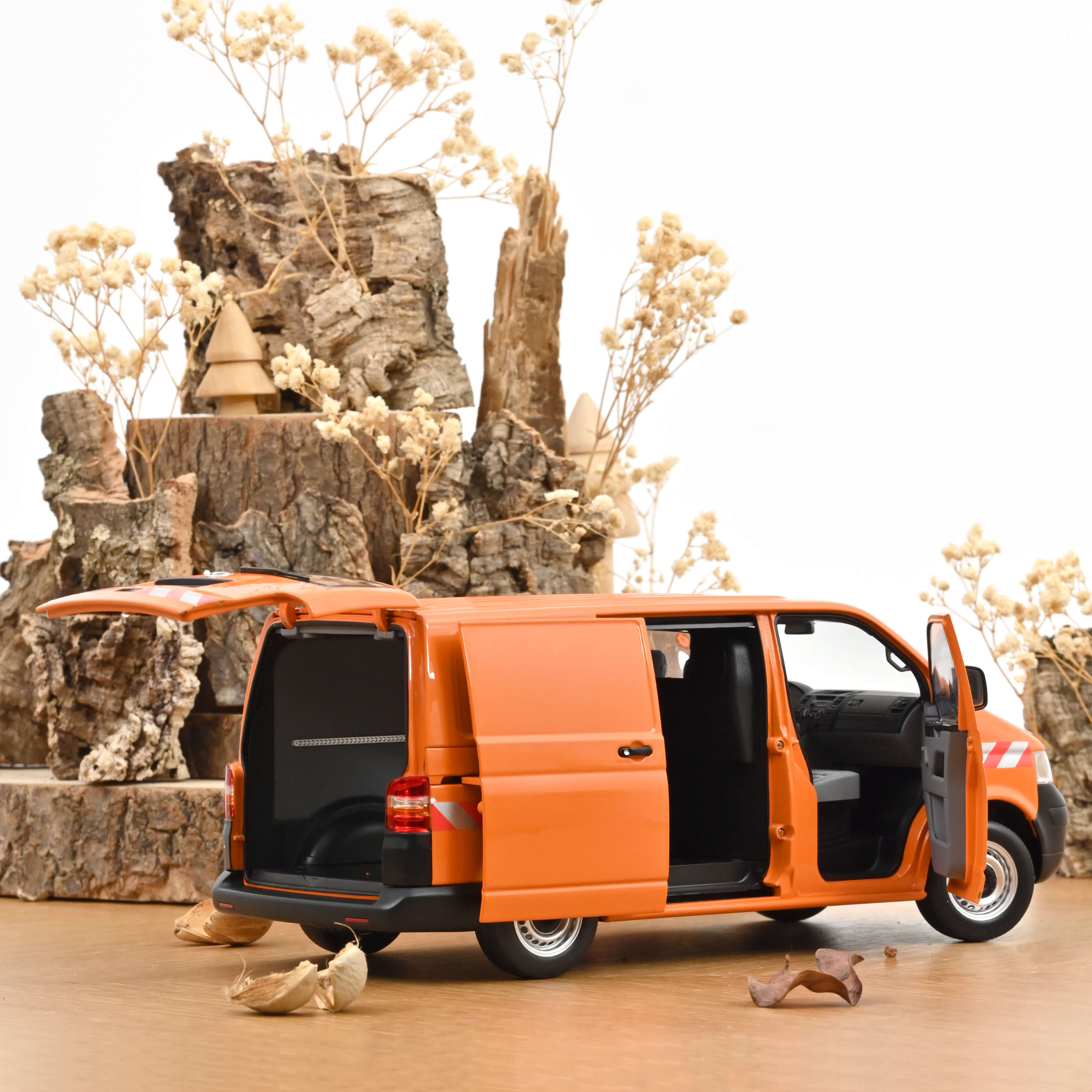 norev-vw-transporter-2003-v-hicule-communal-w-rselen-automodello-1-18 image 2