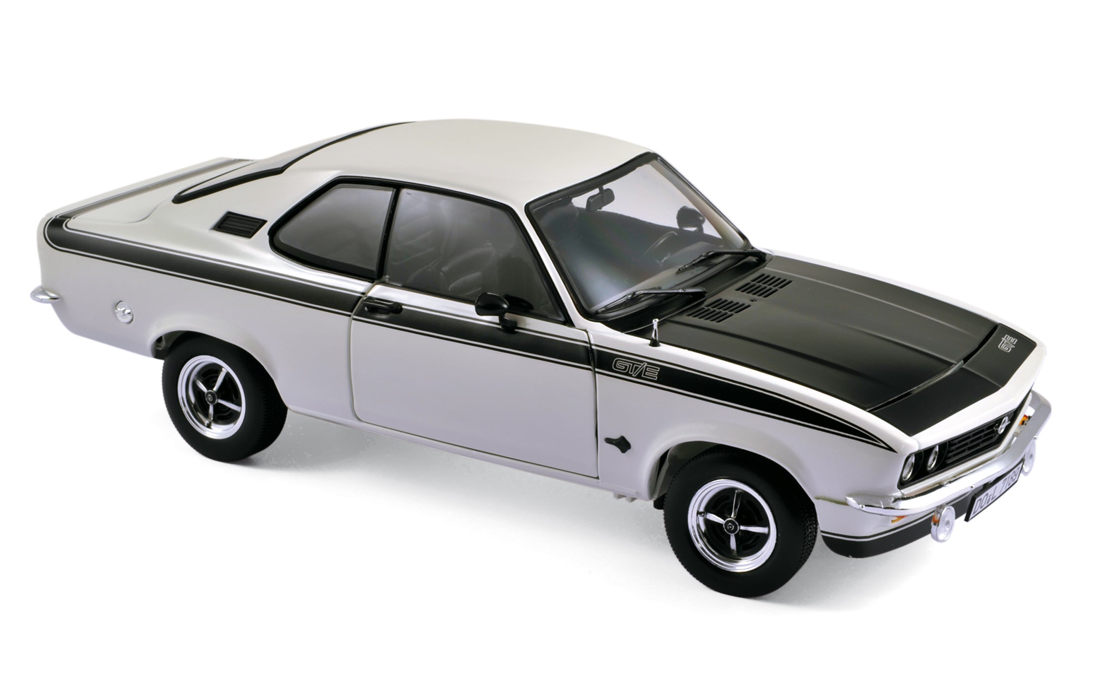 norev-opel-manta-gt-e-1975-bianca-1-18 image 1