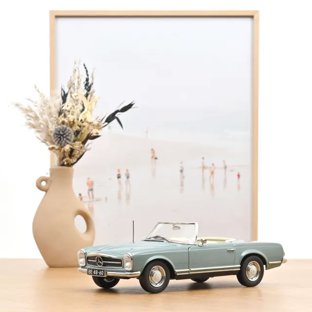 norev-mercedes-benz-230-sl-pagoda-1963-blu-horizon-1-18 image 1