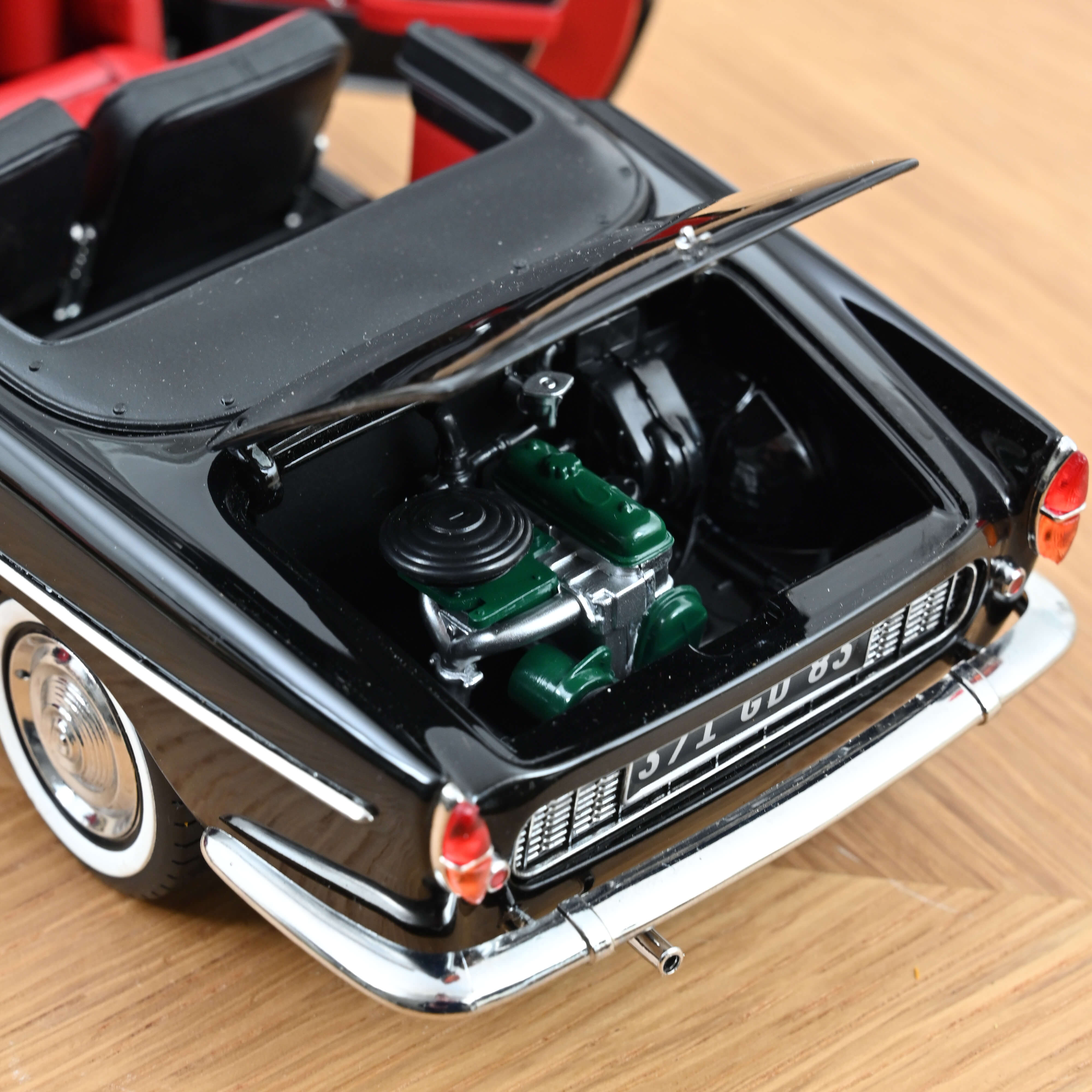 norev-renault-floride-1961-modellino-auto-1-18-nero image 5