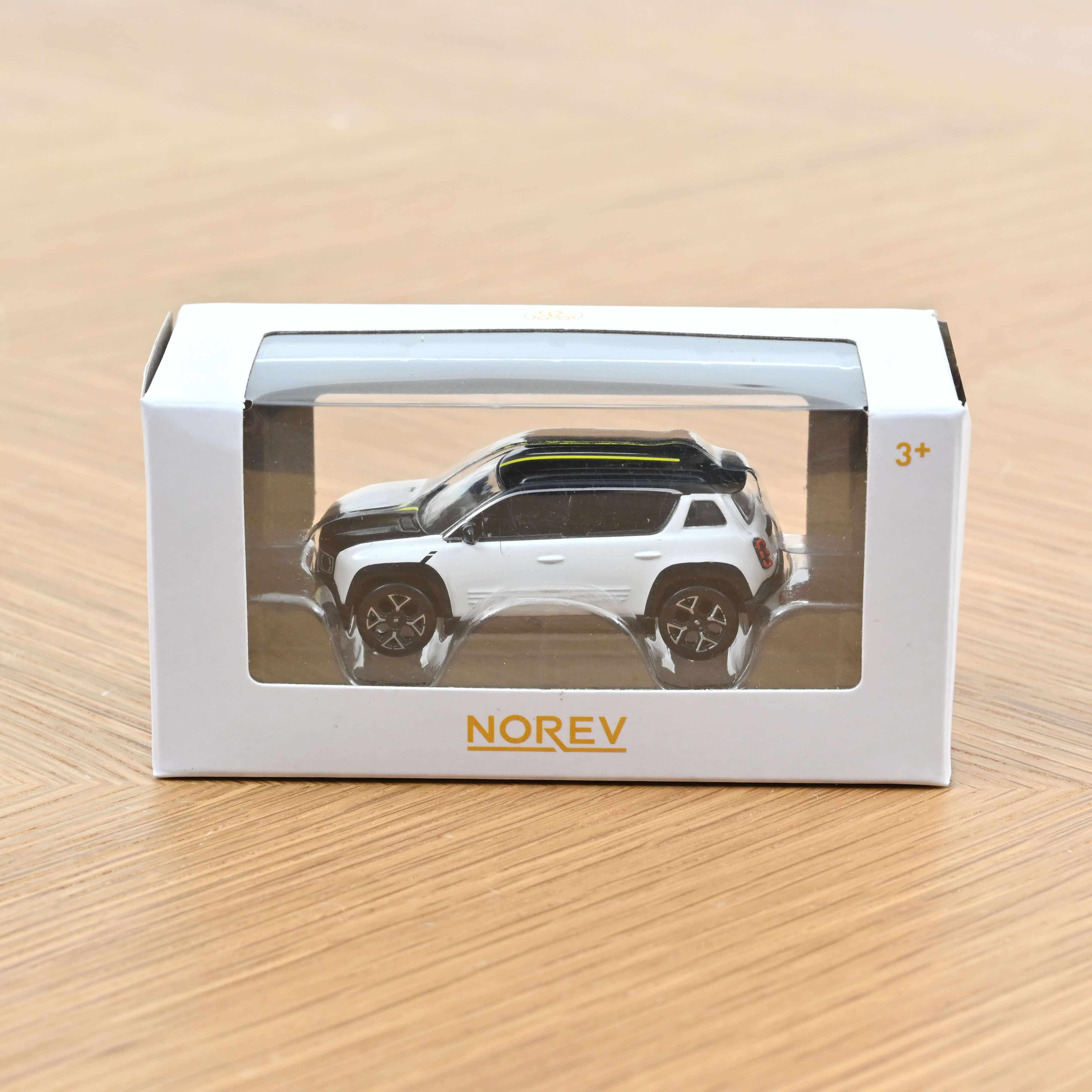 norev-renault-4-e-tech-electrique-2025-modellino-auto-1-64-bianco-glacier-nero image 2