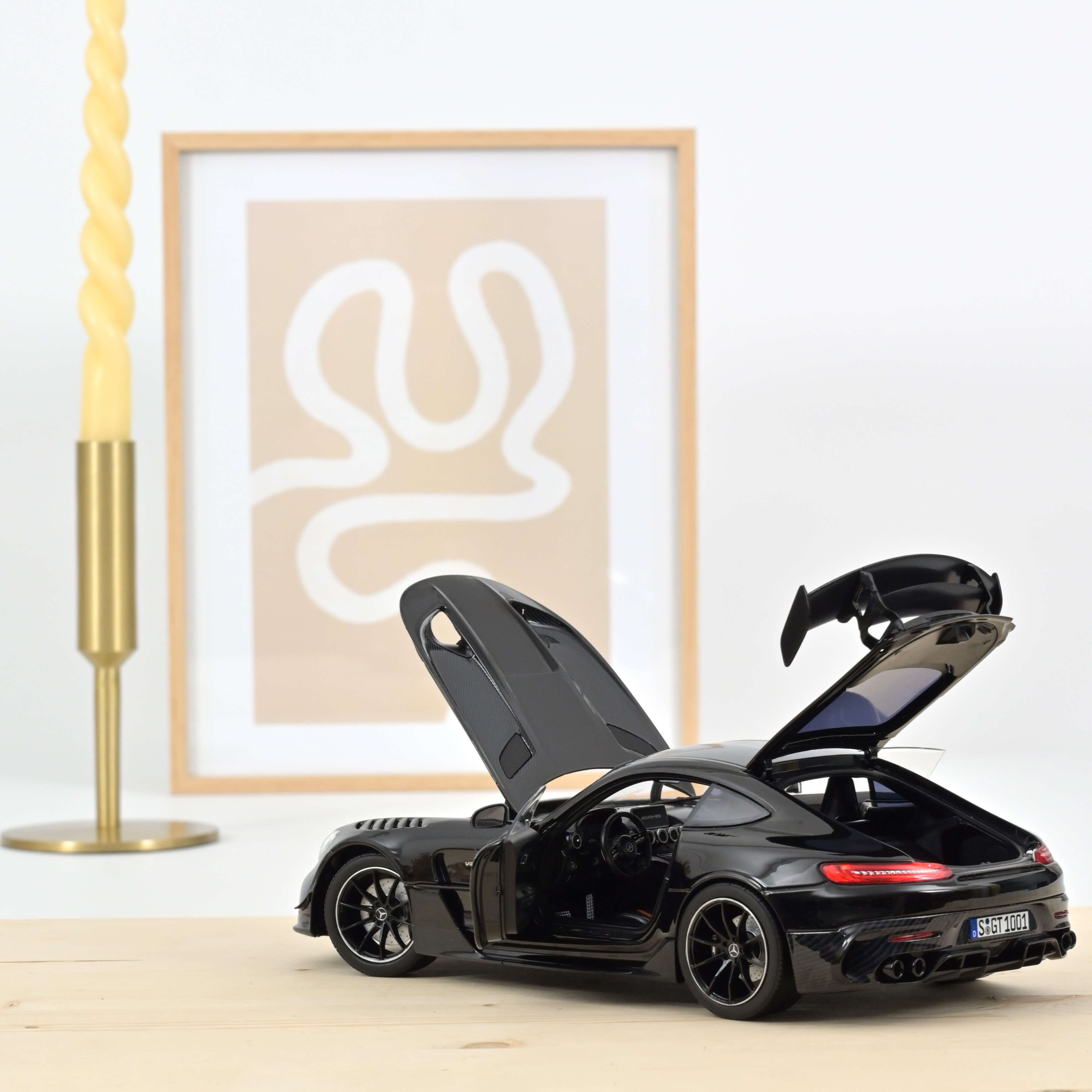 norev-mercedes-amg-gt-black-series-2021-modellino-auto-1-18-nero image 2