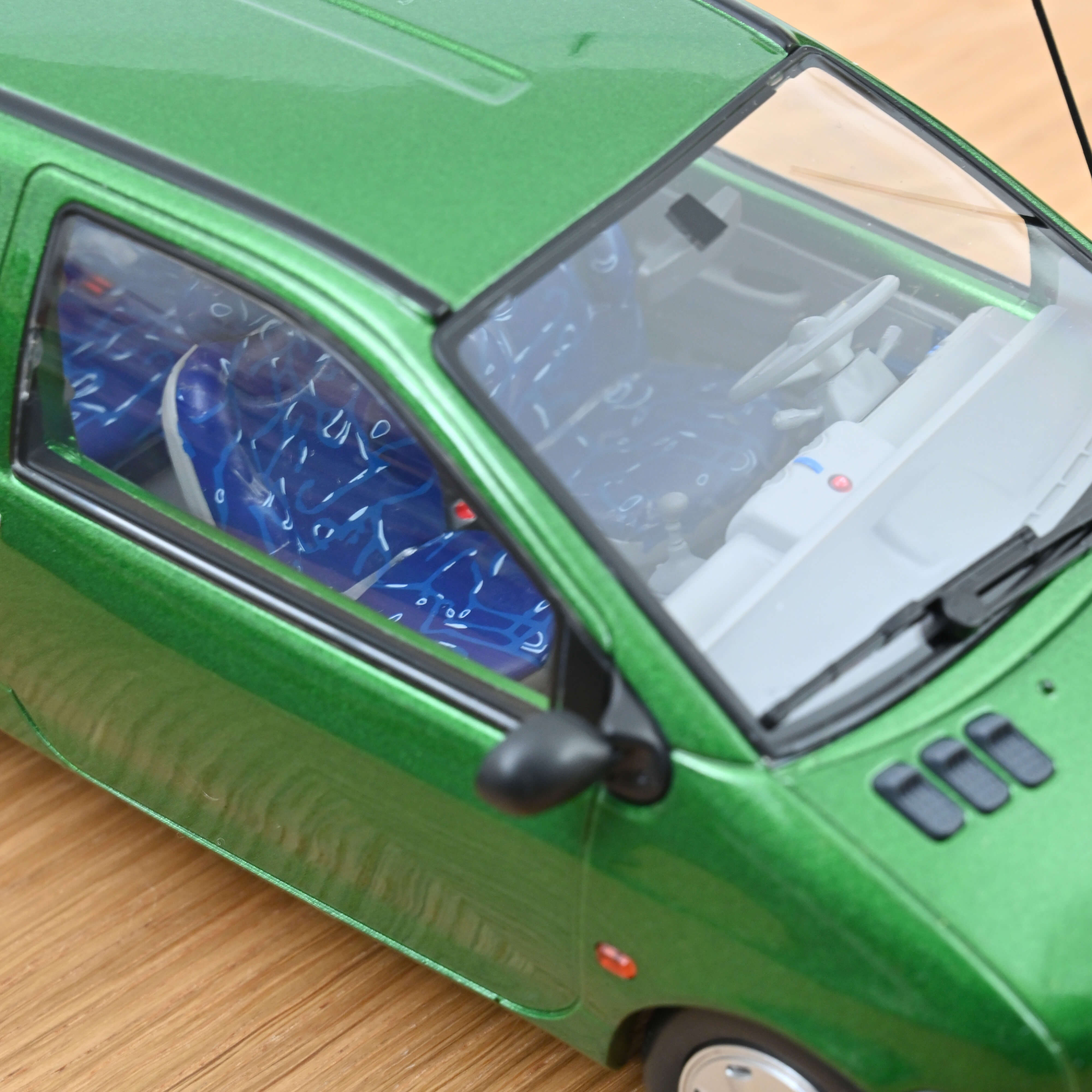 norev-renault-twingo-1996-verde-luzerne-1-18-edizione-limitata-200-pcs image 3