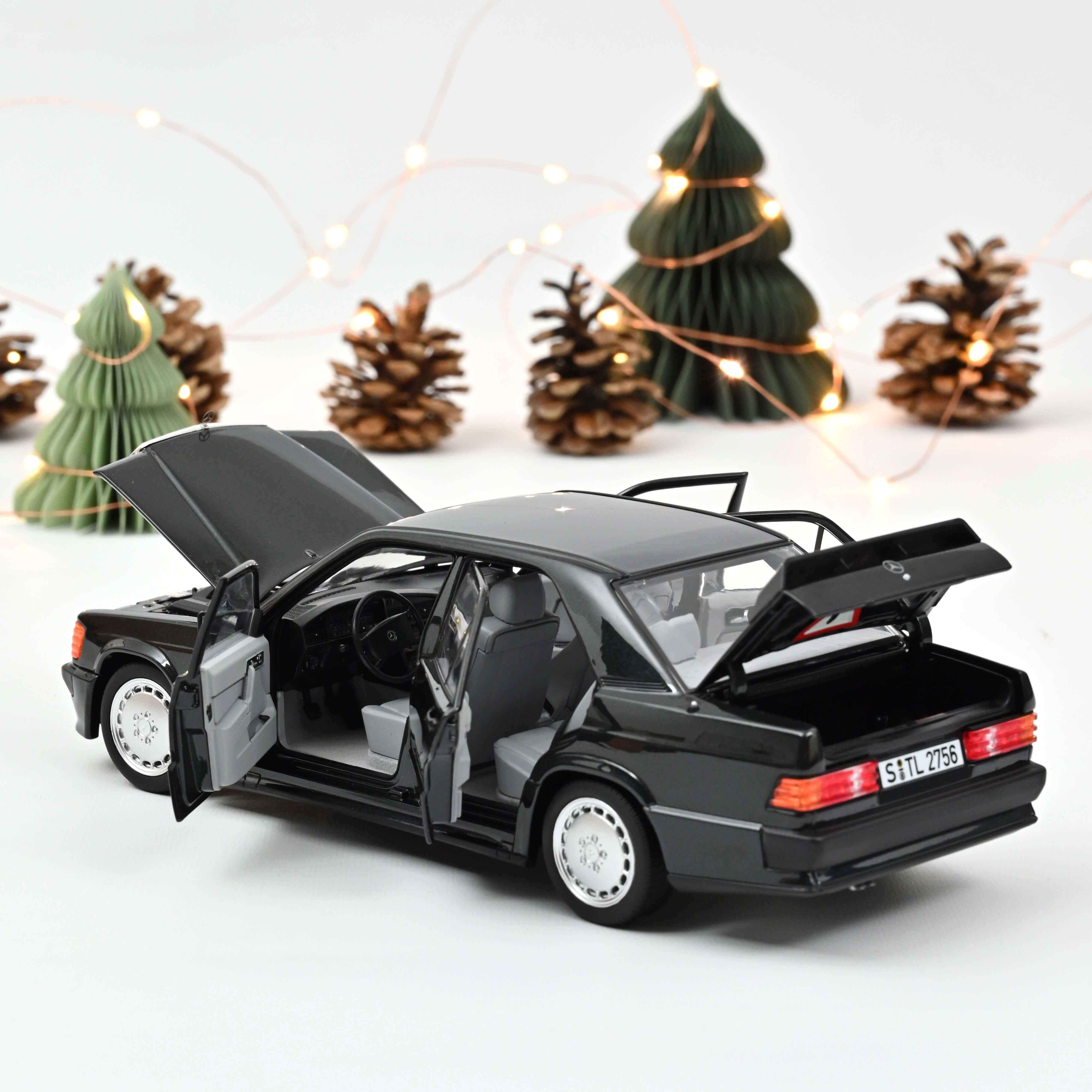 norev-mercedes-benz-190-e-2-3-16-1984-modellino-auto-1-18-nero-metallizzato image 2