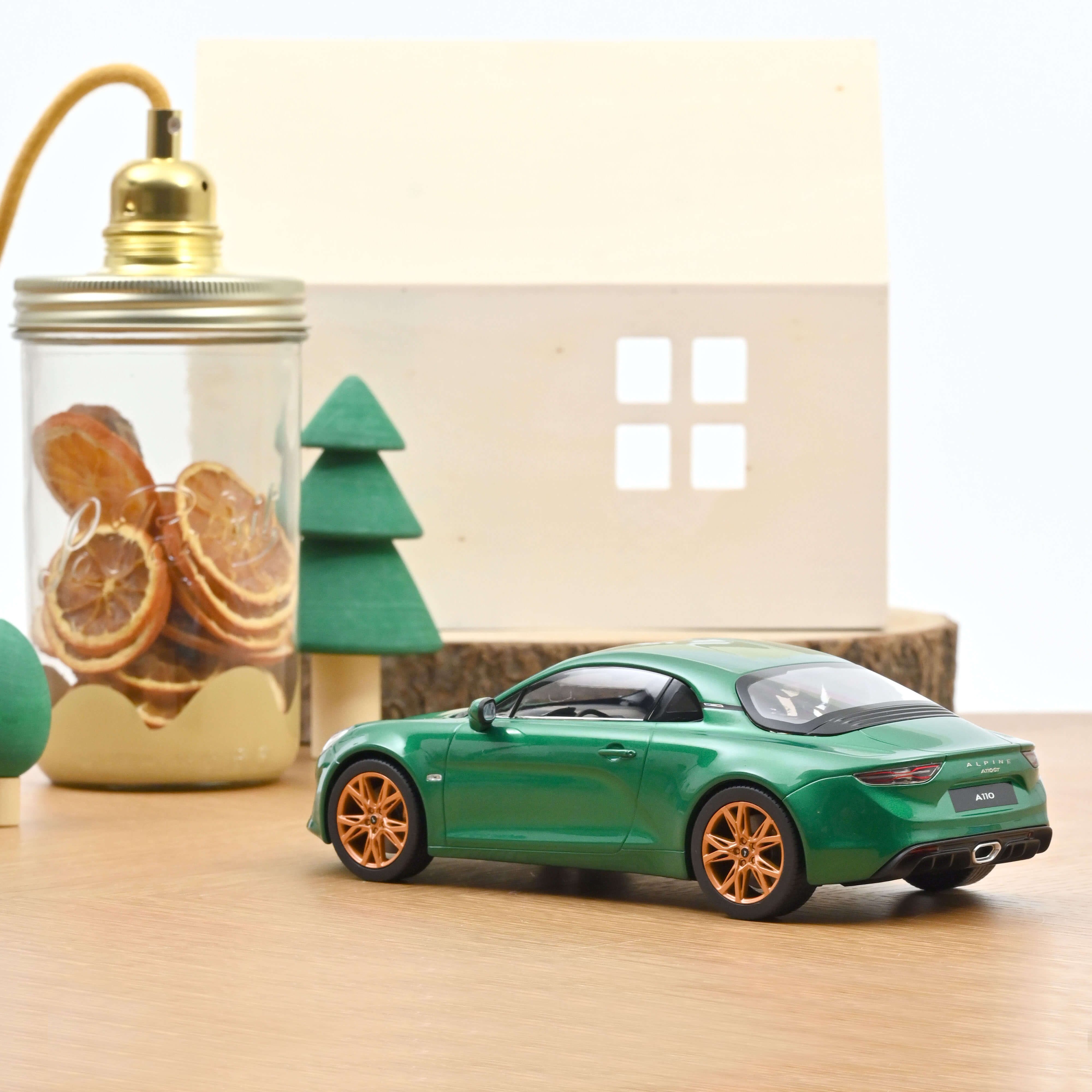 norev-alpine-a110-gt-2022-vert-emeraude-1-18-110-pz-modellino-edizione-limitata image 2