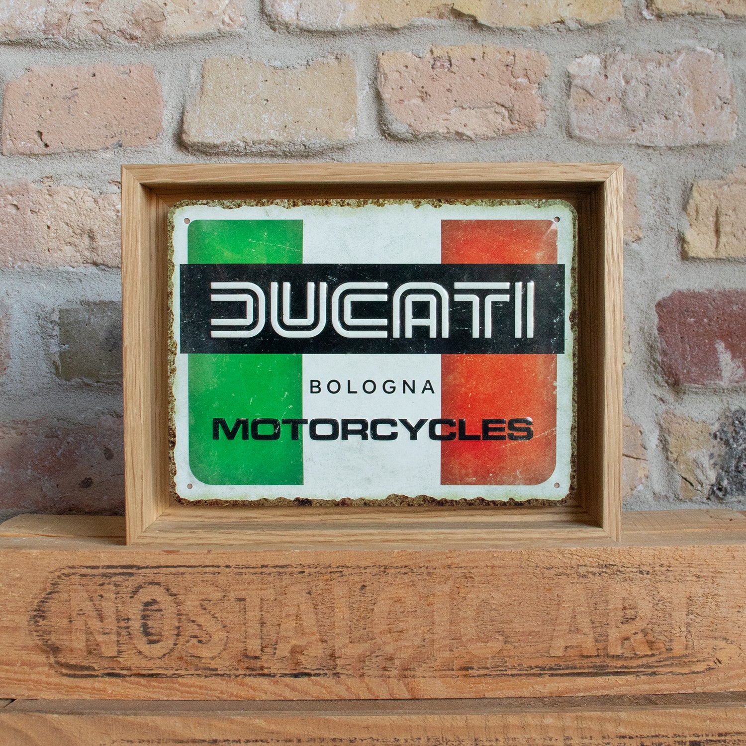 nostalgic-art-ducati-italy-giugiaro-logo-quadro-n-frame-s-edition-18-5x24-cm image 3