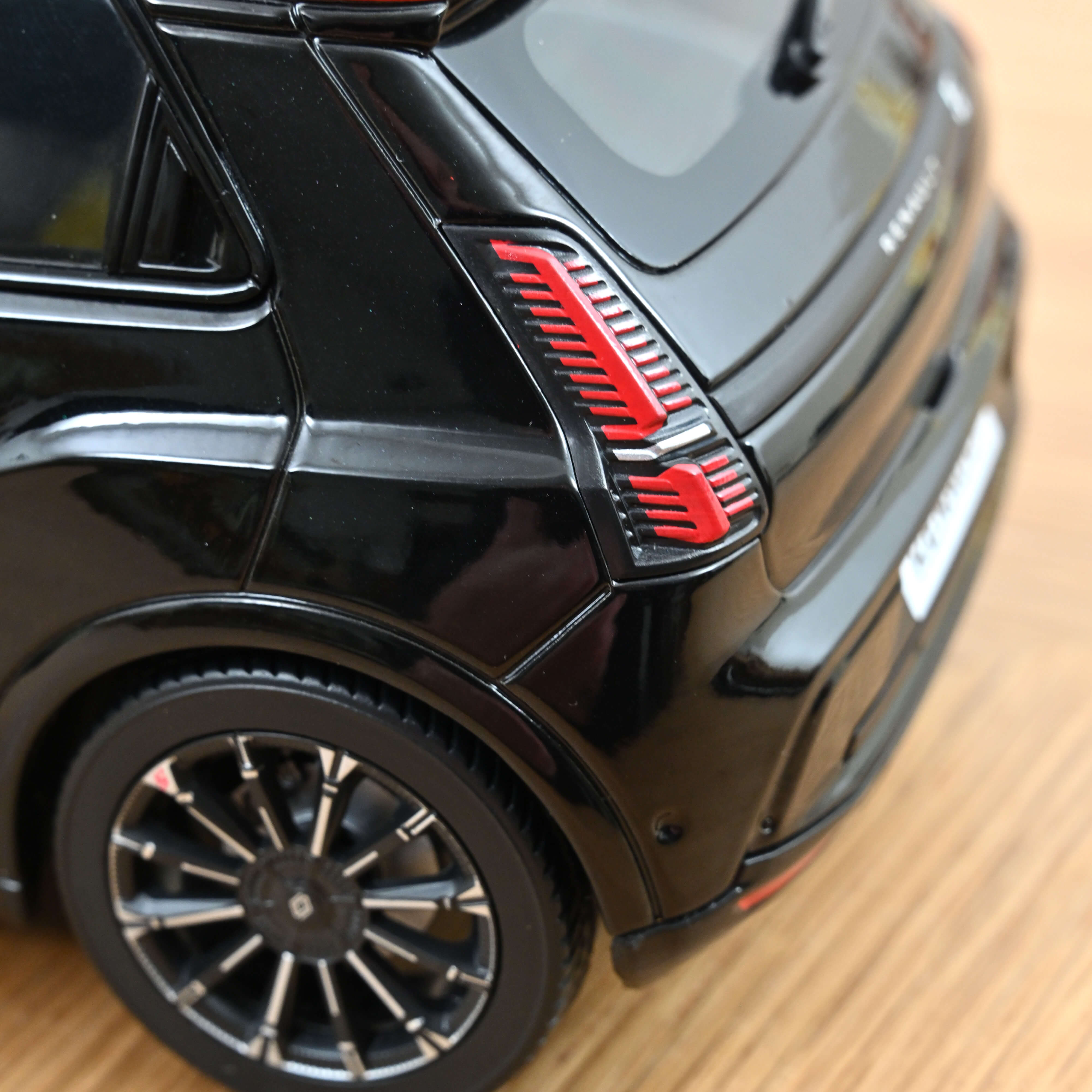 norev-renault-5-e-tech-electrique-2024-noir-etoil-1-18-edizione-300pcs image 5